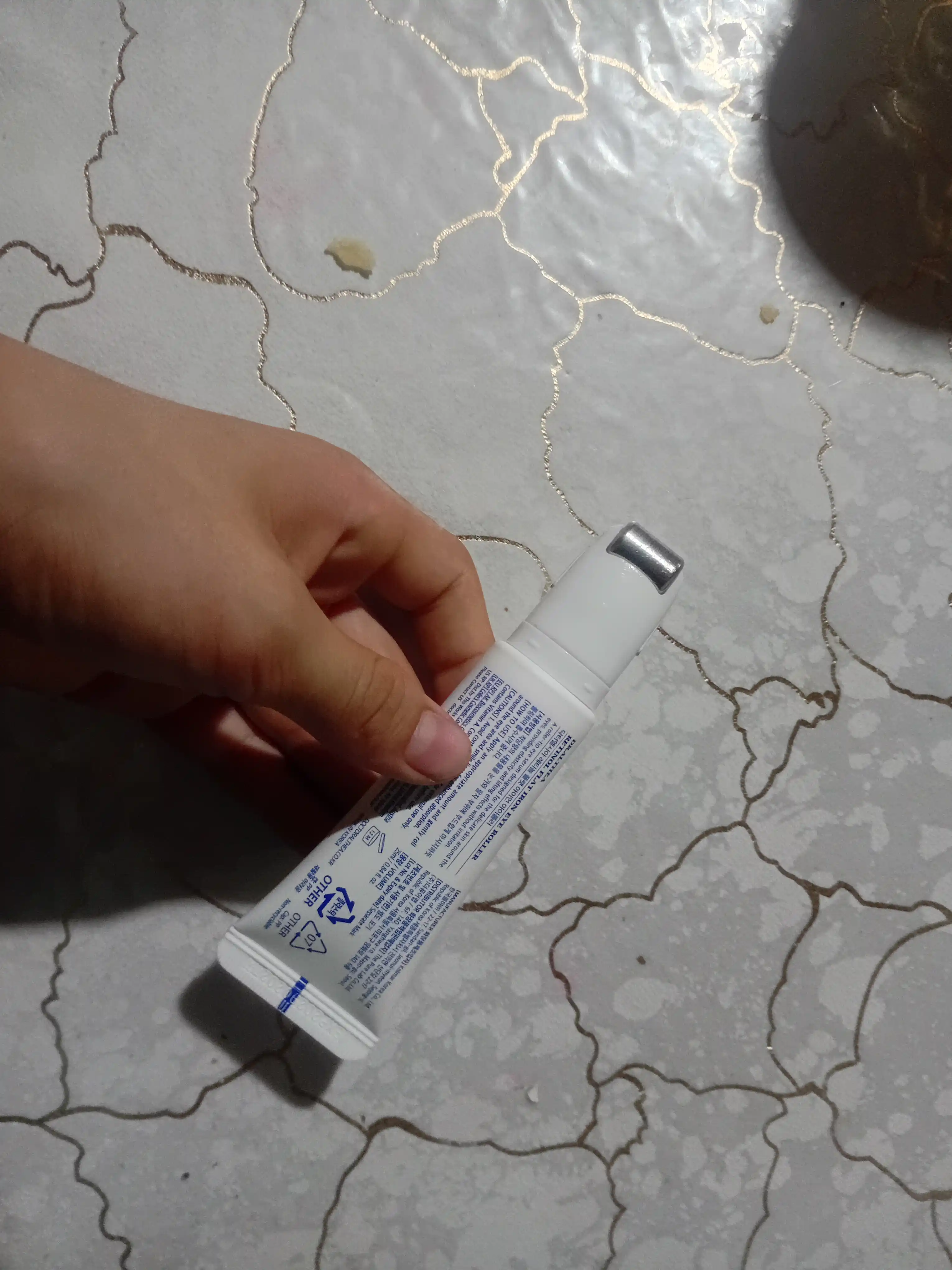 Dr. Althea Retinol Flat Iron Eye Roller 0,1% retinol bilan ko‘z atrofi massaj kremi, 25 ml