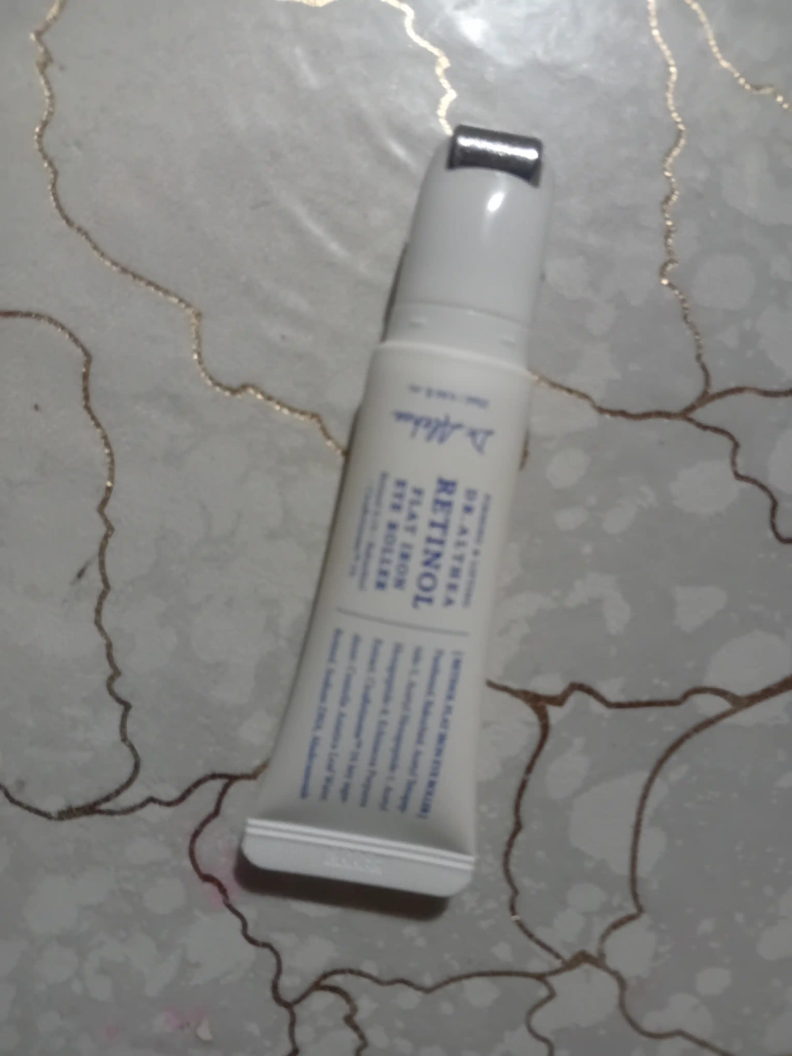 Dr. Althea Retinol Flat Iron Eye Roller 0,1% retinol bilan ko‘z atrofi massaj kremi, 25 ml