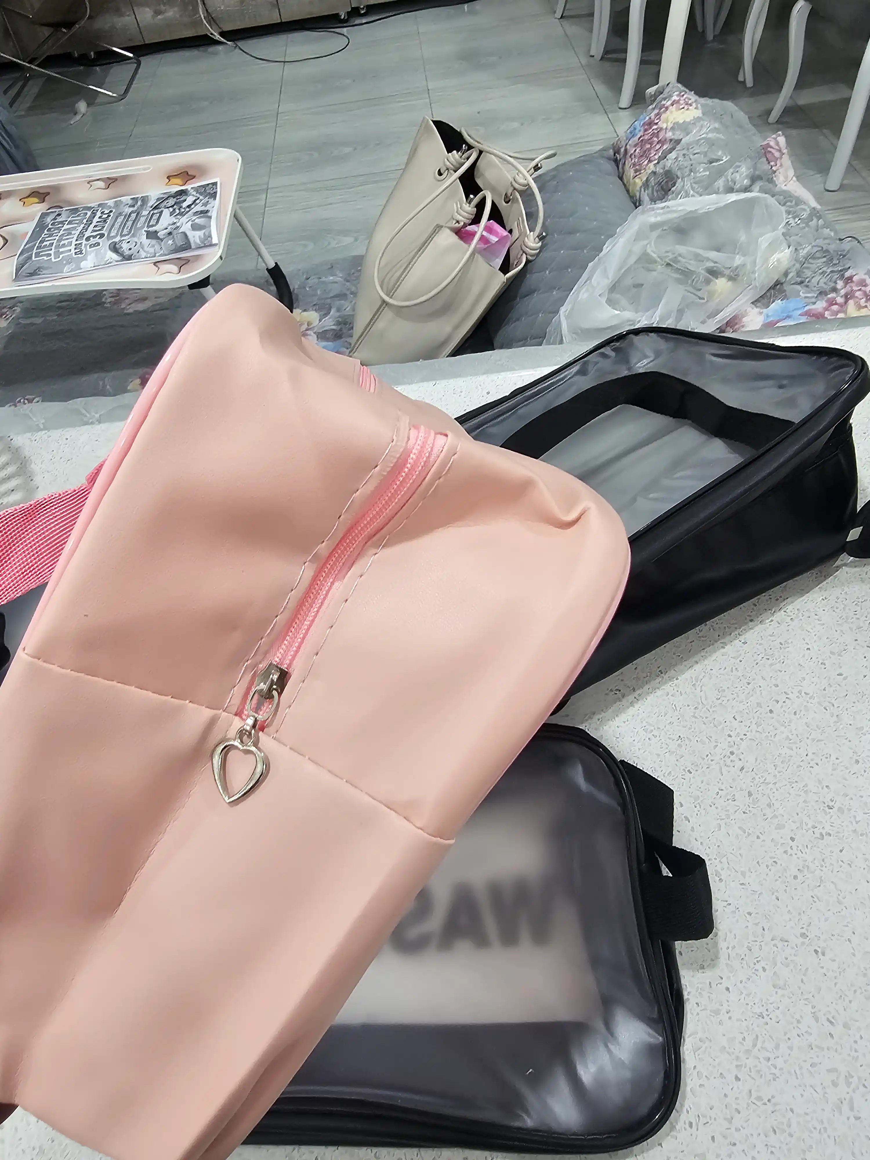 “WASHBAG” 4 xil o‘lchamli va 4 rangli suv o‘tkazmaydigan kosmetik sumkalar Eko-koja PVX