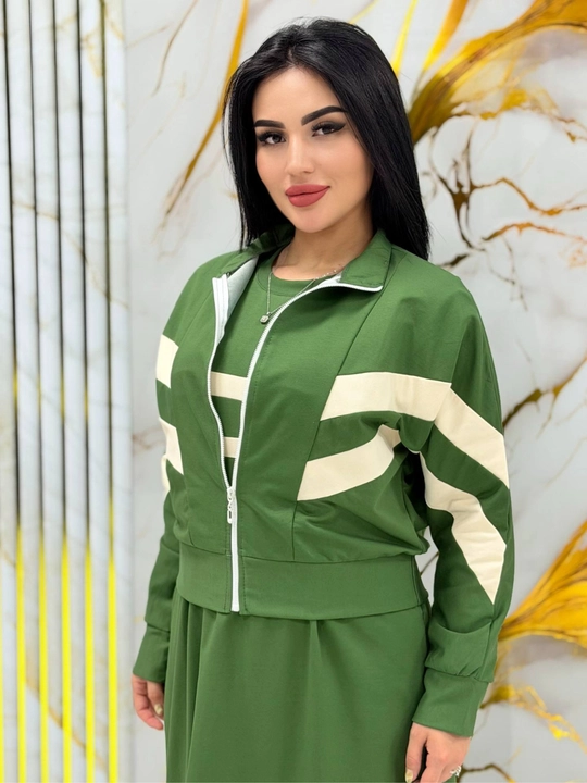 Ayollar abaya uslubidagi ikki qismli kiyim, uzun ko'ylak va jaket
