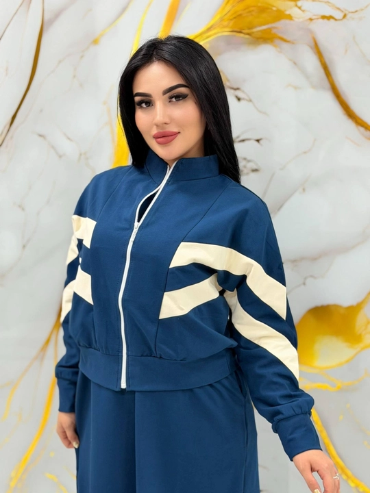 Ayollar abaya uslubidagi ikki qismli kiyim, uzun ko'ylak va jaket