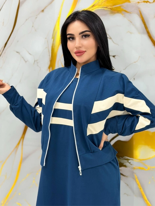 Ayollar abaya uslubidagi ikki qismli kiyim, uzun ko'ylak va jaket