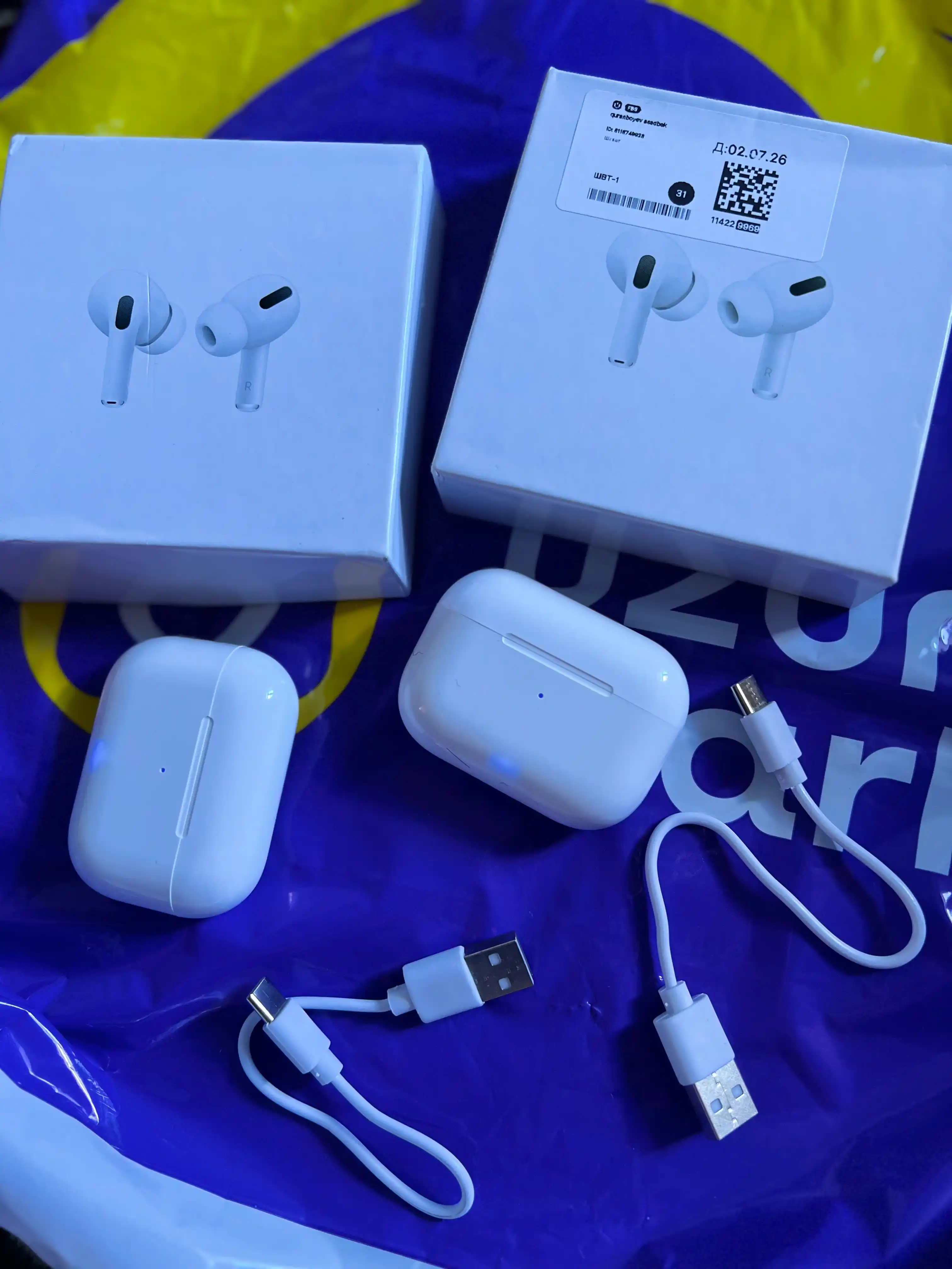 Simsiz quloqchinlar Pods Pro 2. Pods 3. 1+1