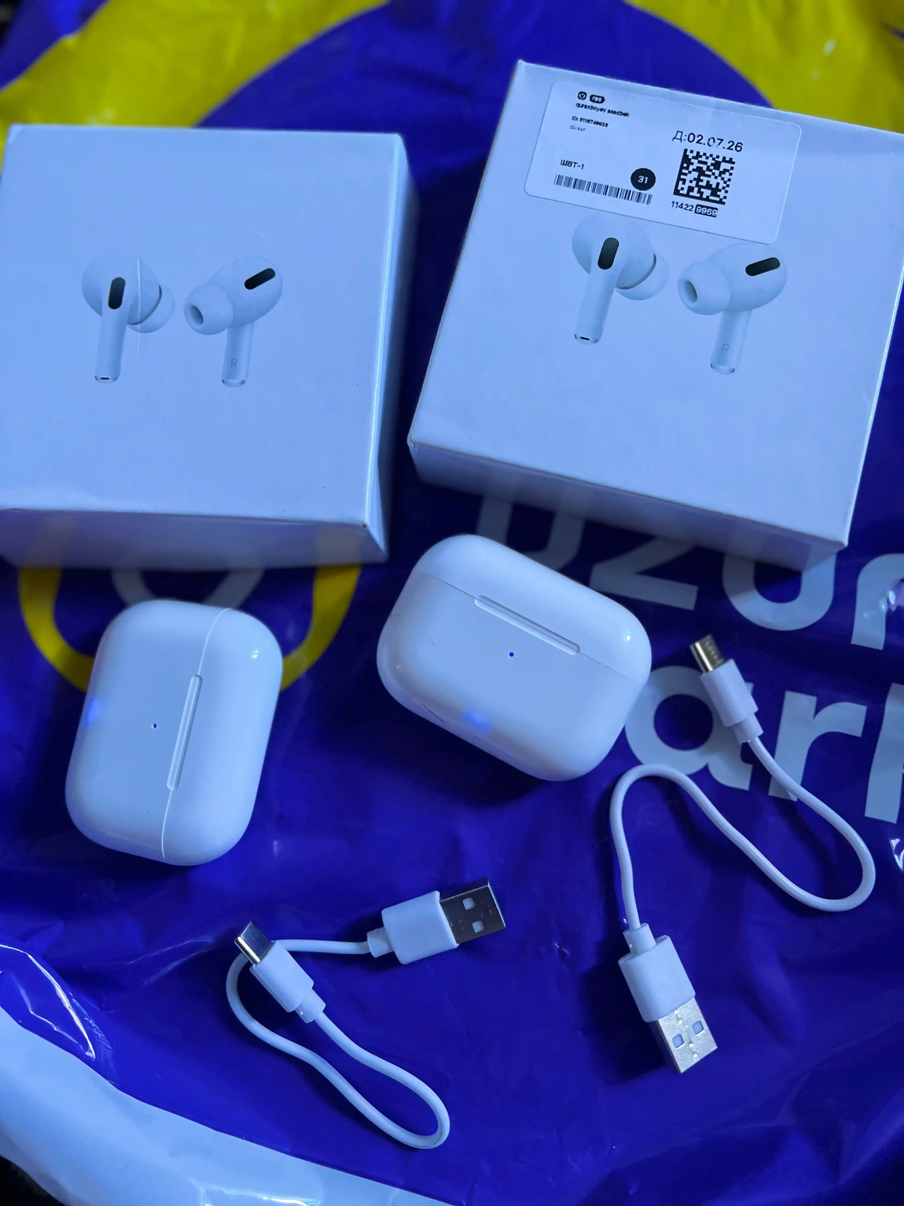 Simsiz quloqchinlar Pods Pro 2. Pods 3. 1+1