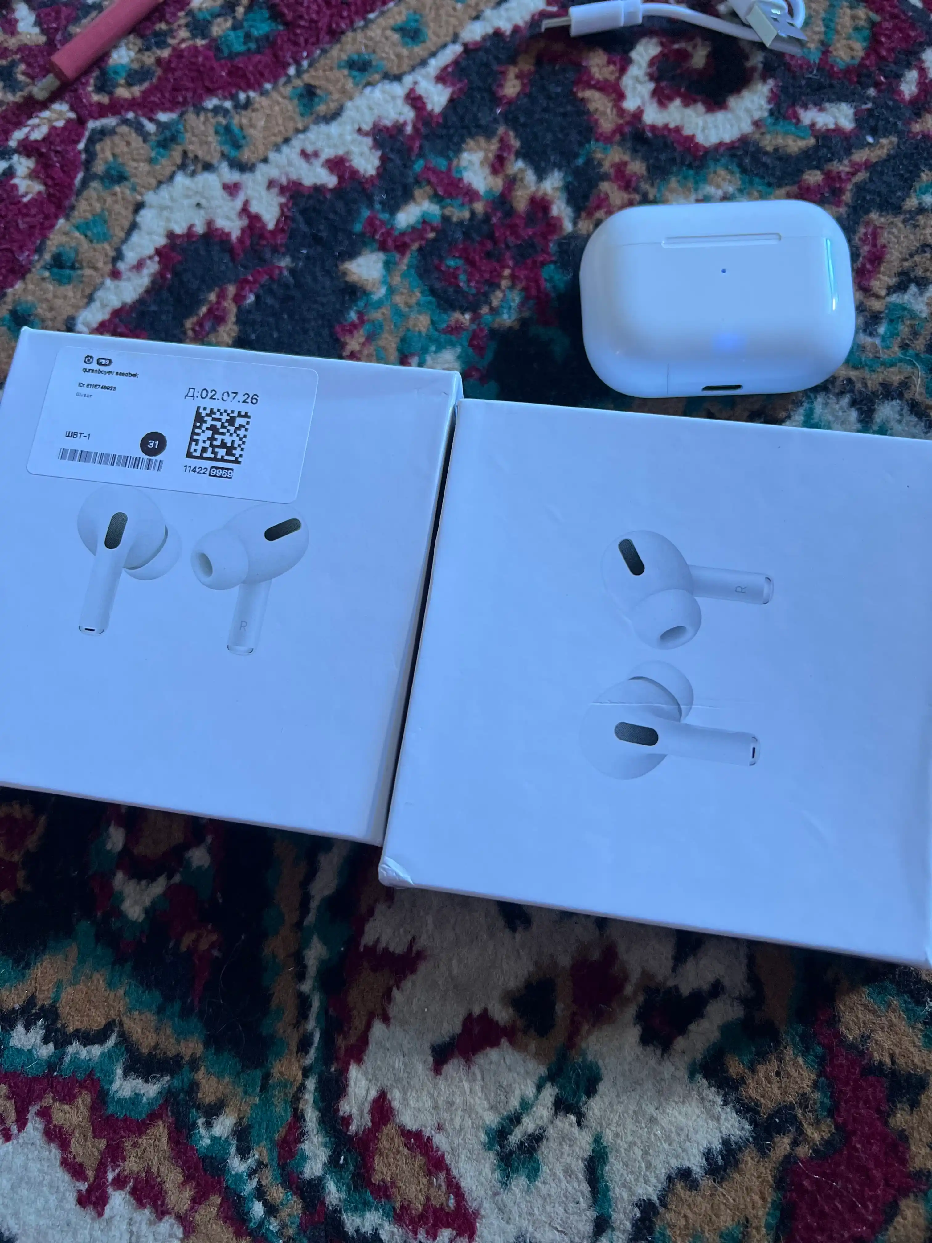 Simsiz quloqchinlar Pods Pro 2. Pods 3. 1+1