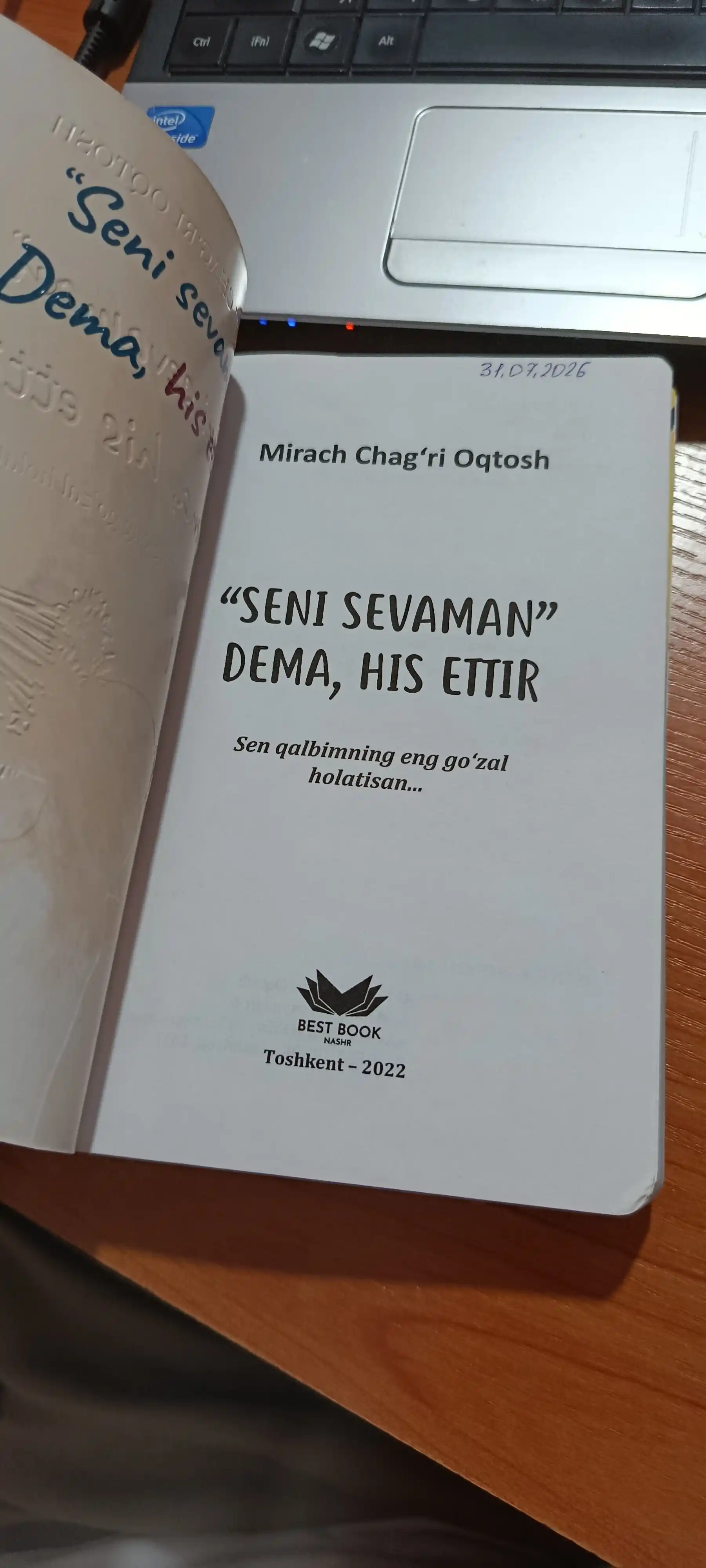 Сени севаман дема, Сев, Хис еттир, Сенга ухшаши йўк. Мирач Чагри Октош