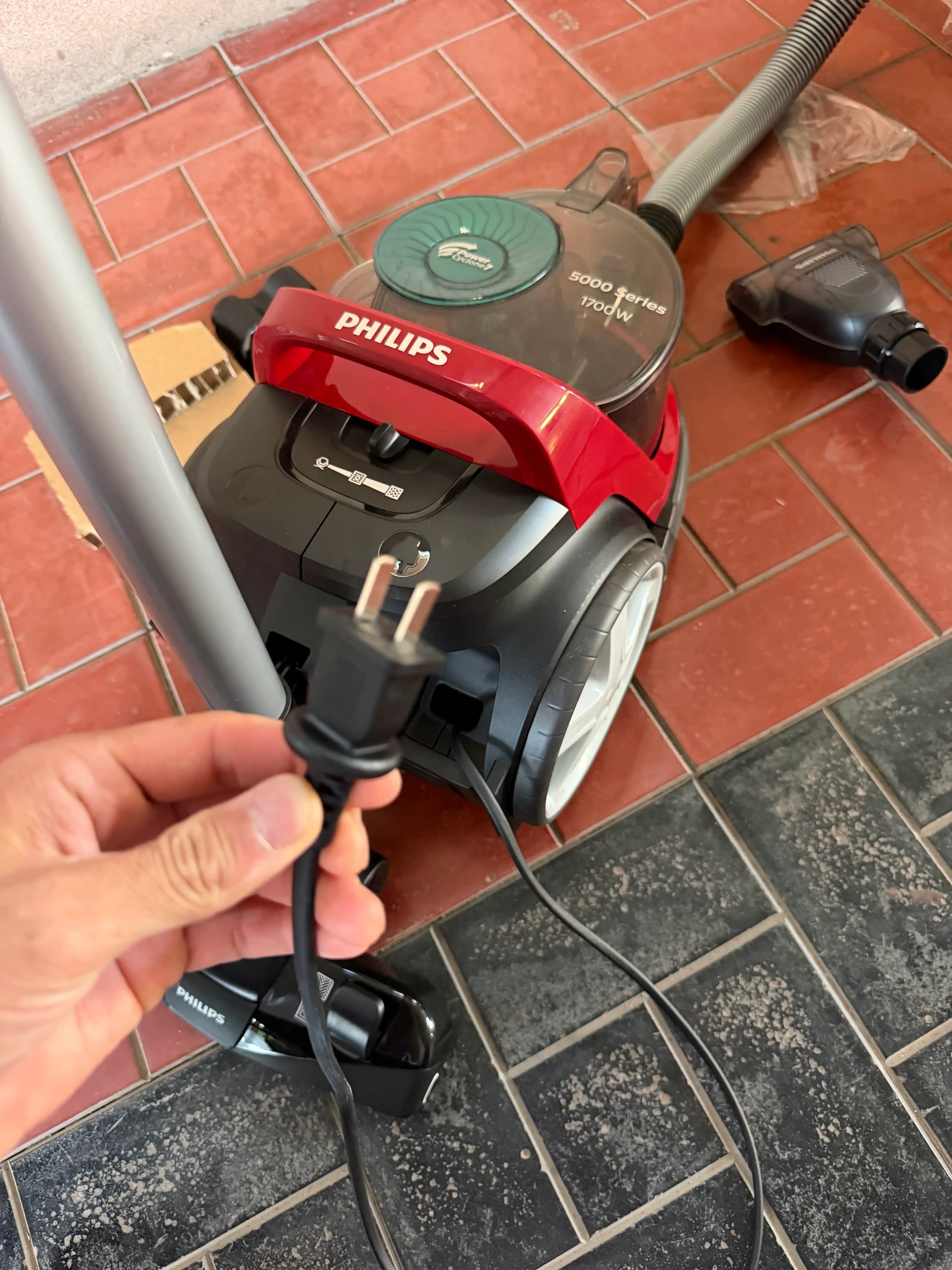 Пылесос Philips FC8632 (с контейнером)