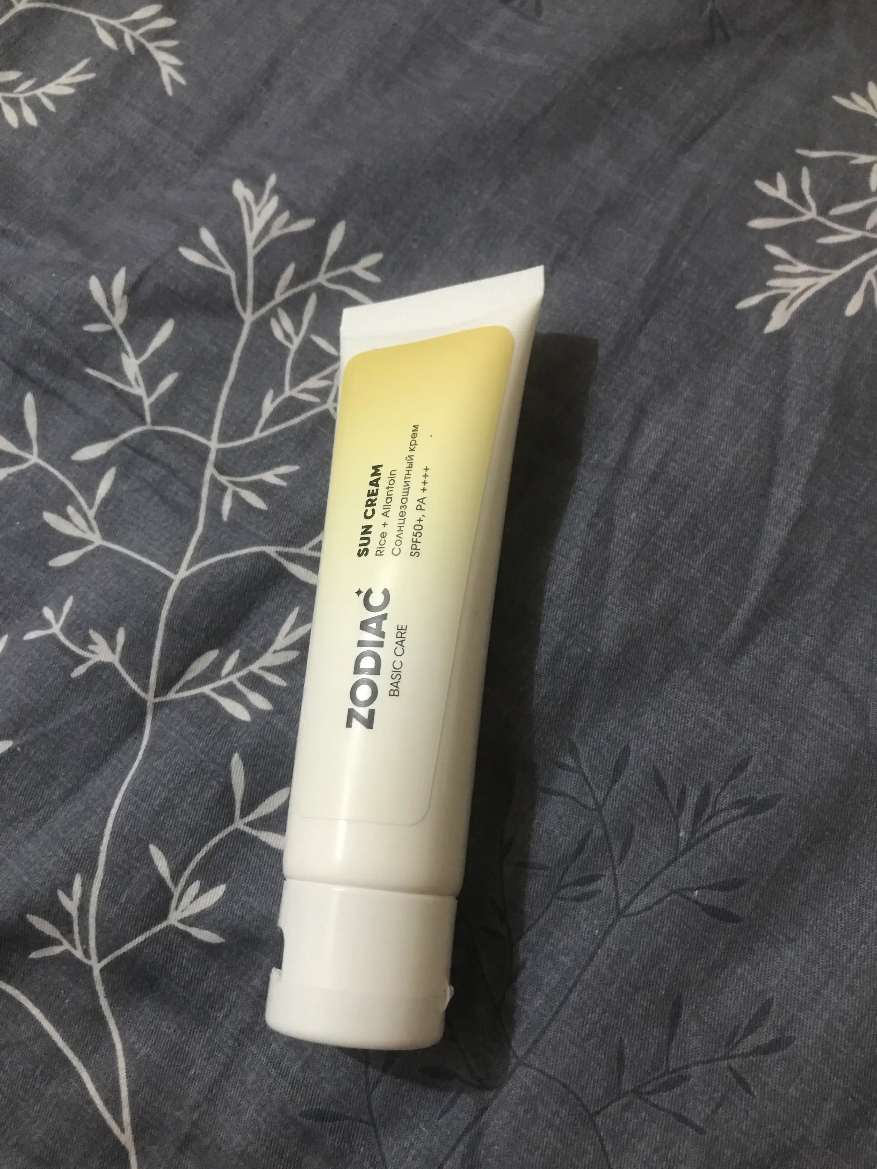 Солнцезащитный крем для лица и тела ZODIAC SPF 50+, пробиотики, ниацинамид, 50 мл