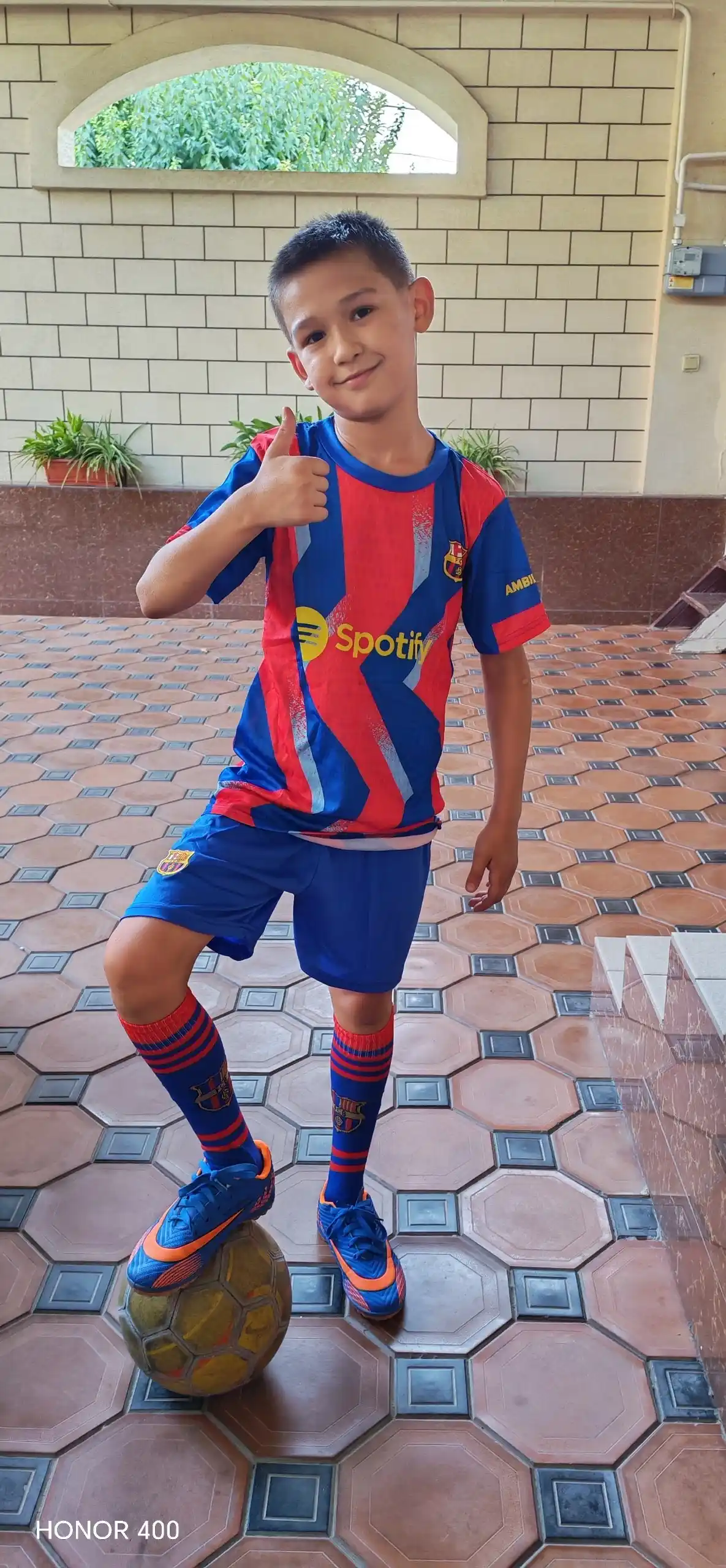 Bolalar uchun futbol sport getrlari, butsalar uchun uzun