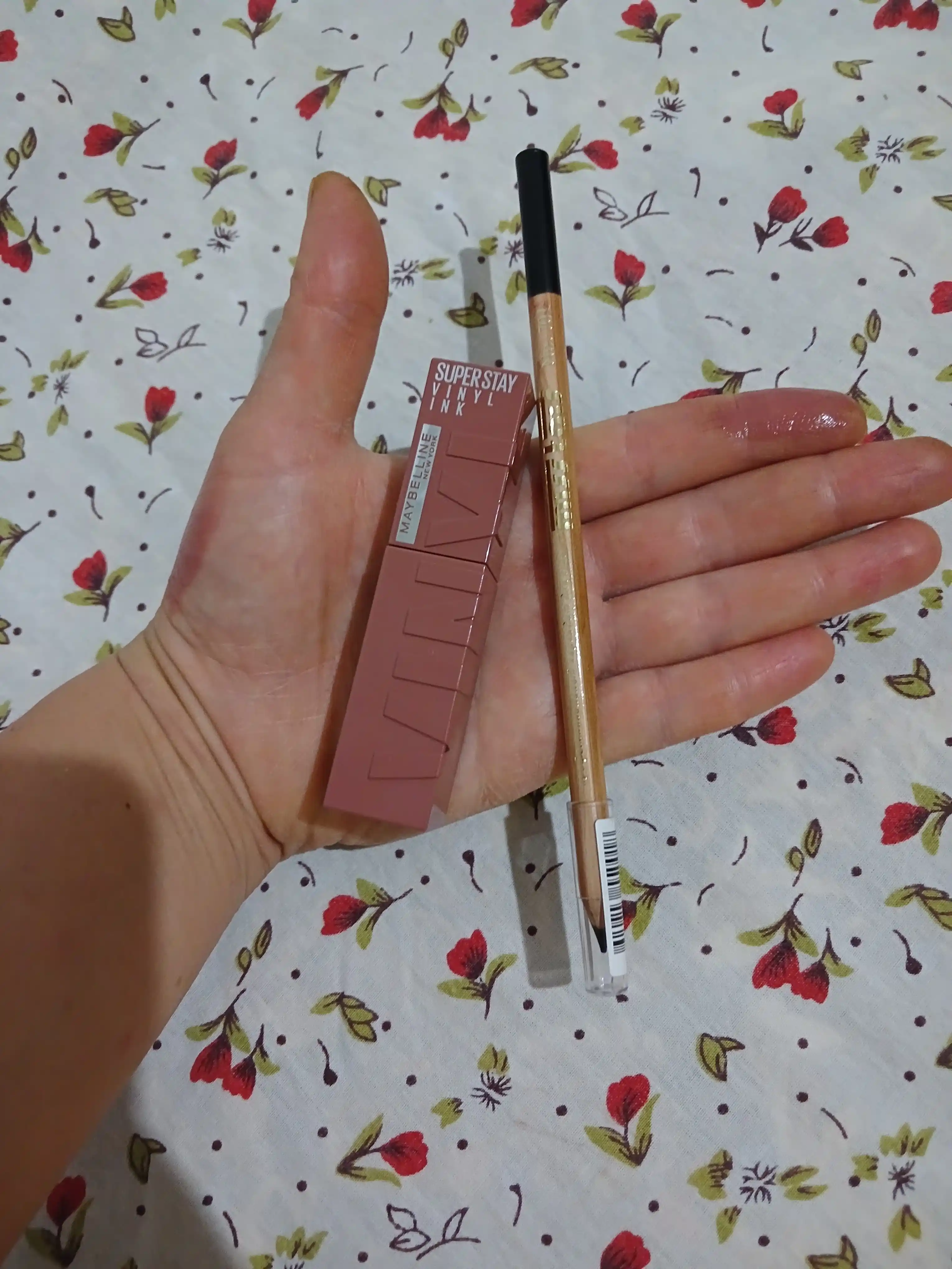 Помада Vinyl Ink 35 Cheeky Maybelline New York, жидкая, стойкая и глянцевая