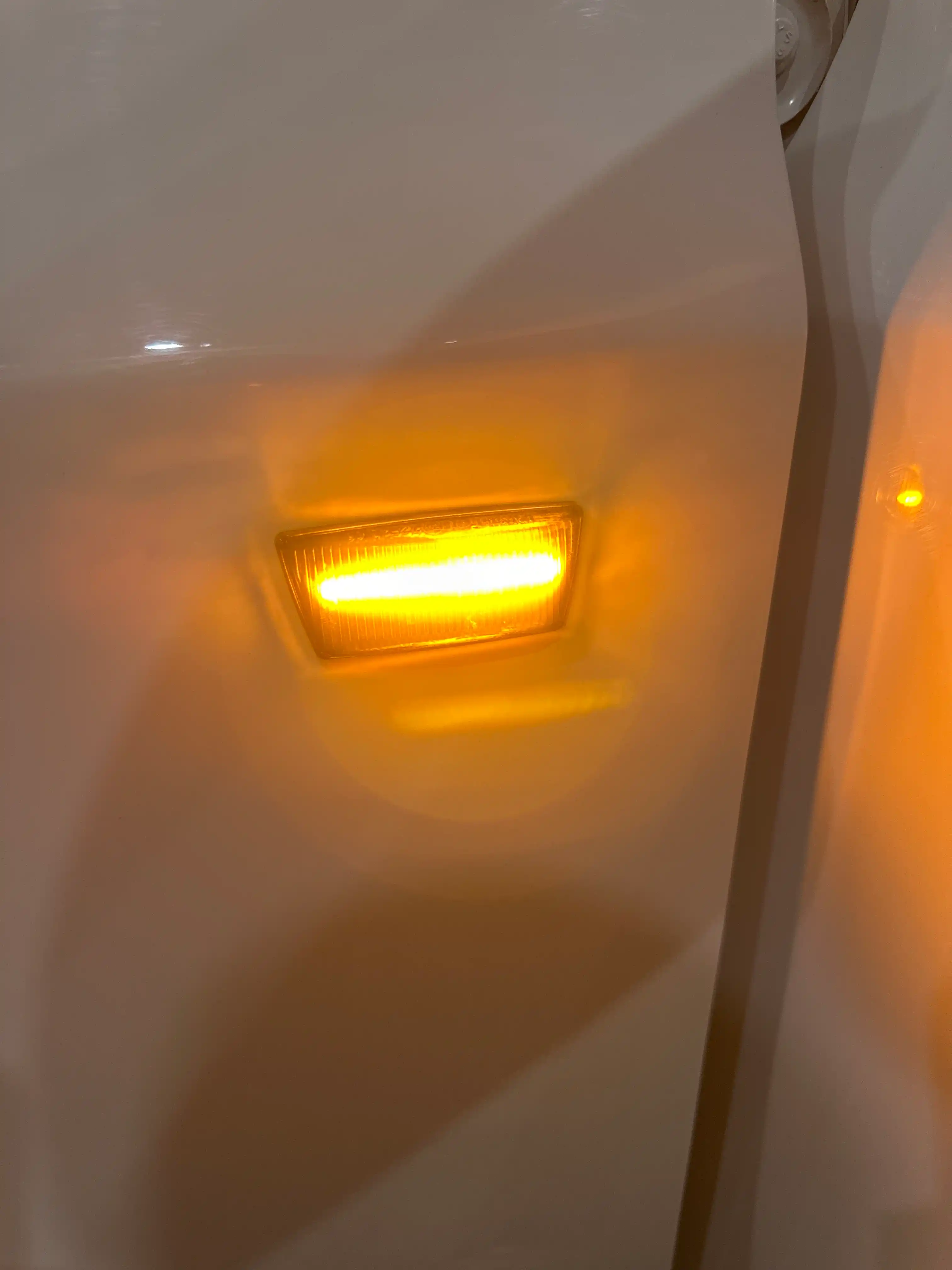 Боковые LED-повторители для Chevrolet Cobalt