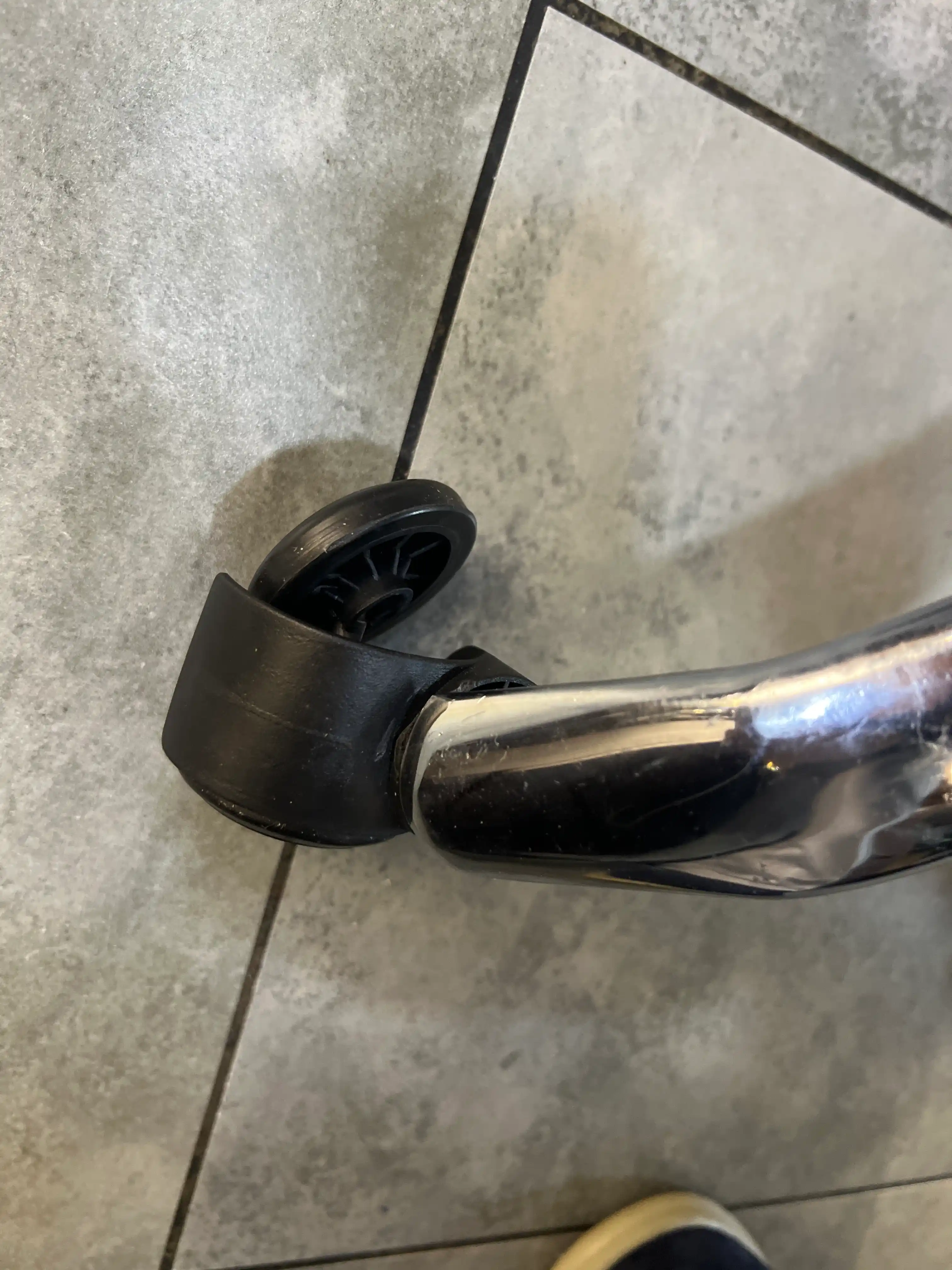 Uy va ofis uchun bel tayanchiga ega ergonomik kompyuter kreslosi