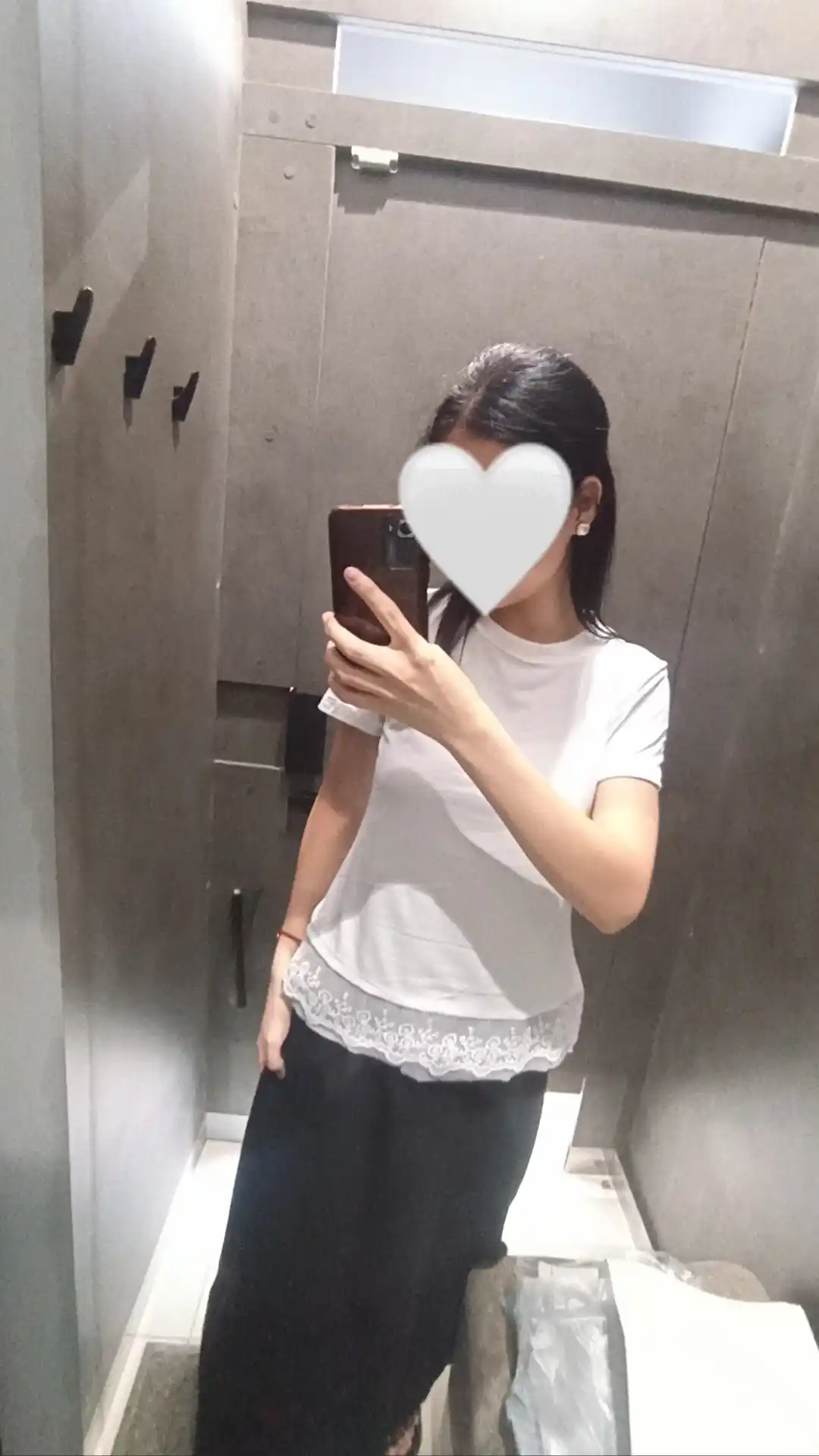 Ayollar uchun krujevli futbolka, qisqa yengli casual yozgi model
