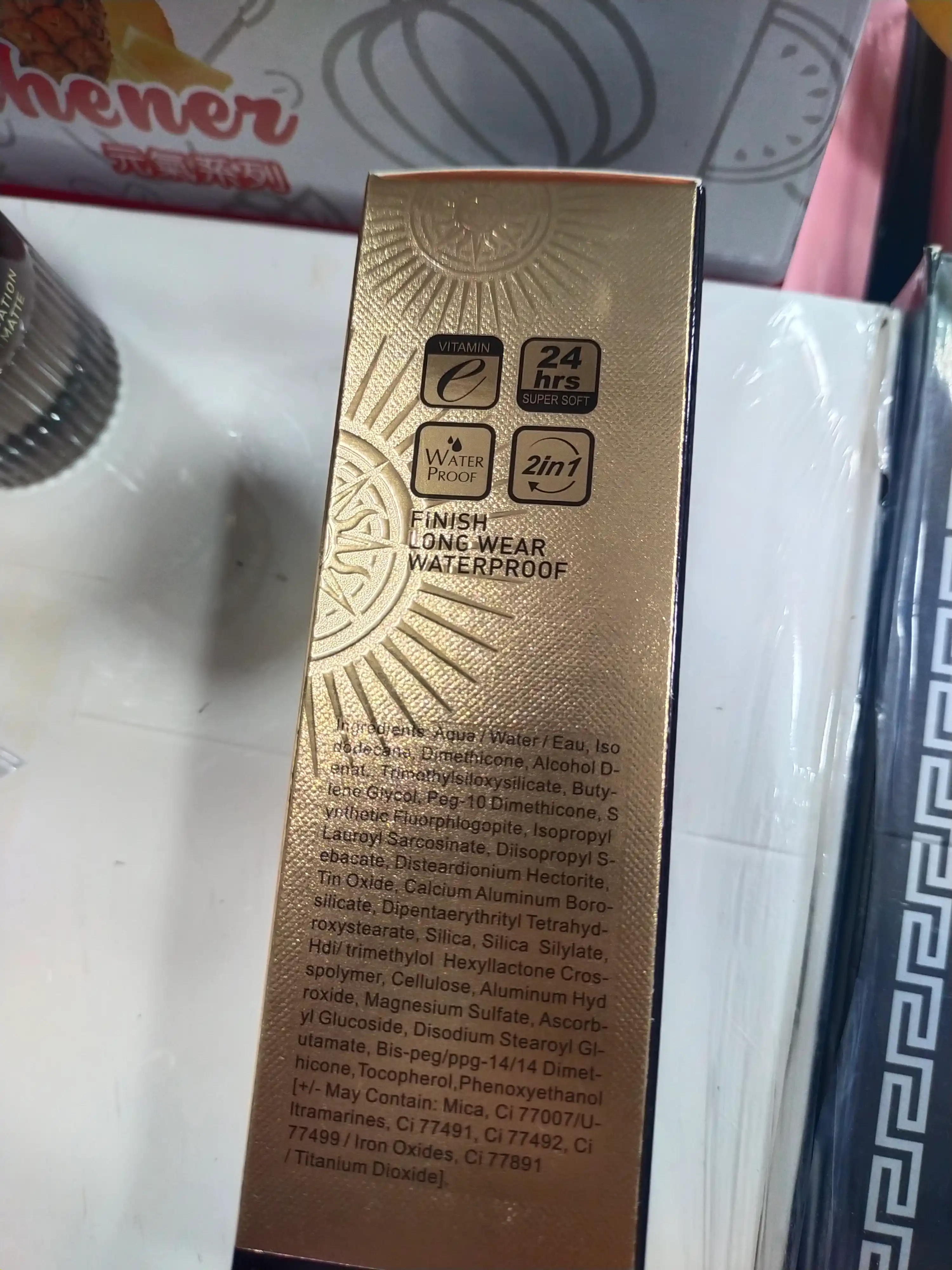 Тональный крем для лица Emelie SPF, стойкий, матовый эффект и ровное покрытие