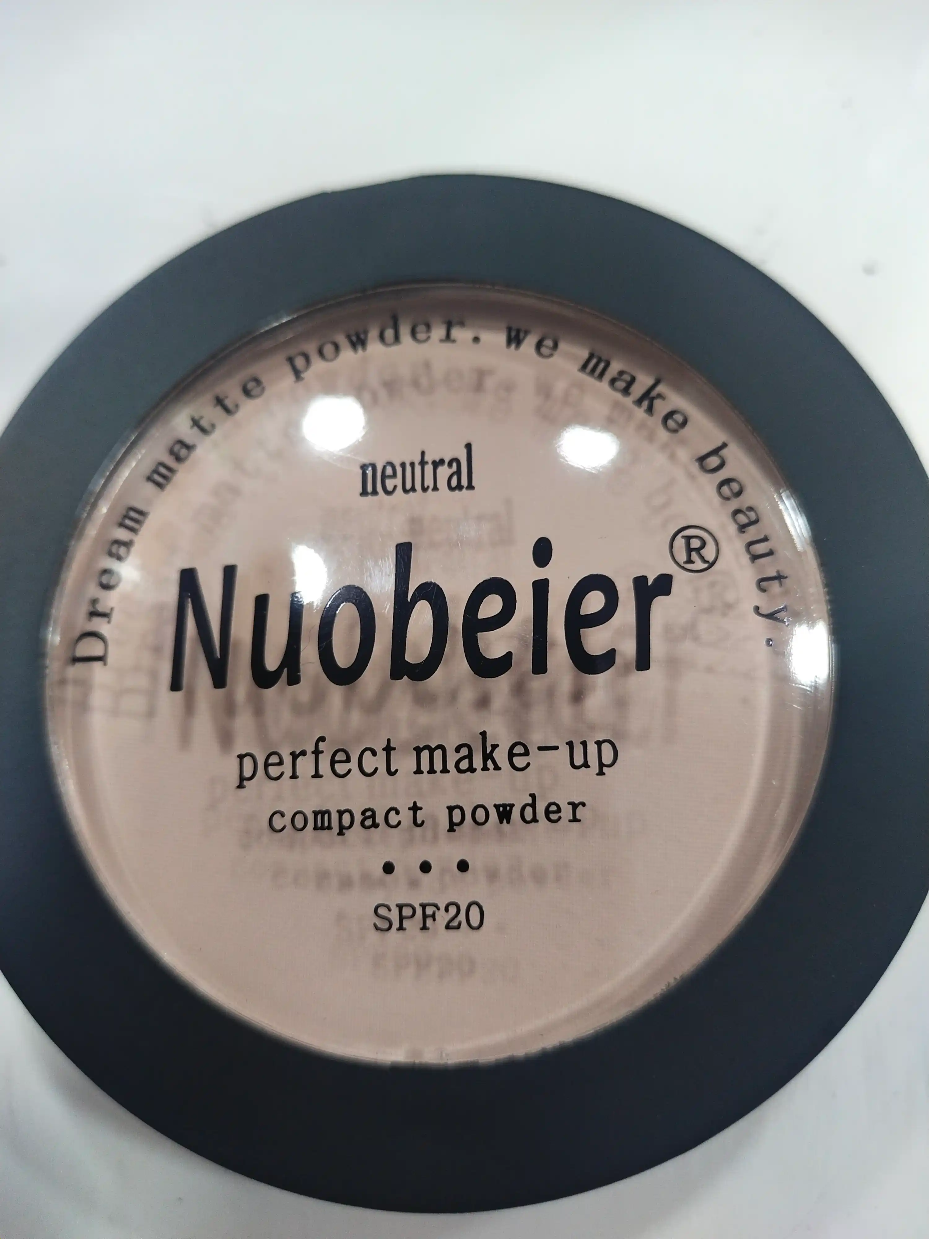 Пудра для лица Nuobeier SPF 20 / Emelie, прессованная, матовый эффект