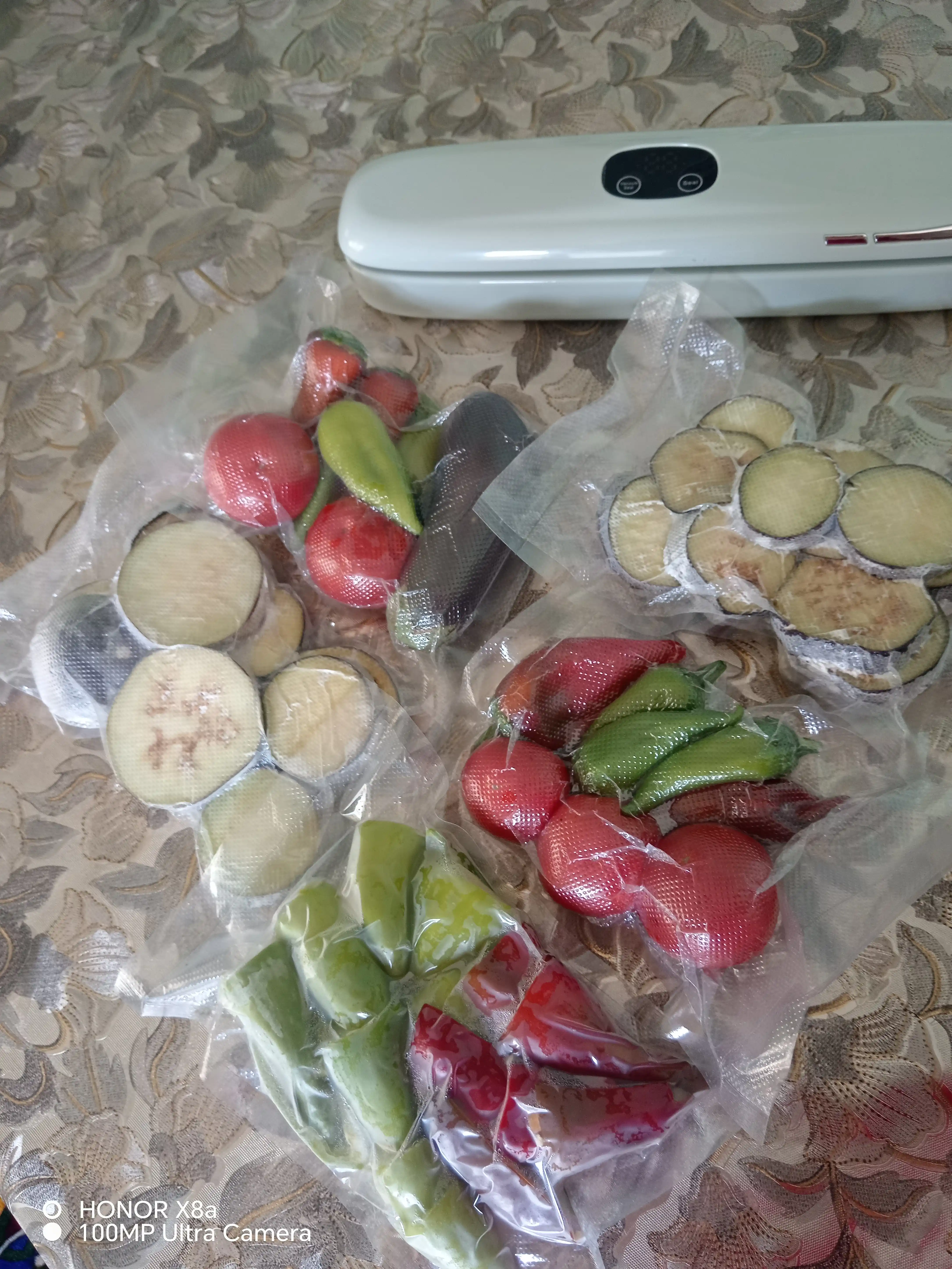 Вакууматор для продуктов + 10 пакетов, вакуумный упаковщик мощный, вакууматор