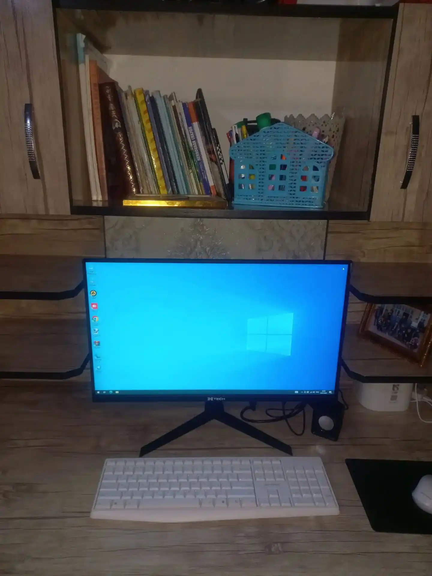Ofis, uy va o'qish uchun shaxsiy kompyuter, Windows o'rnatilgan, Intel Core i5, 256 GB SSD