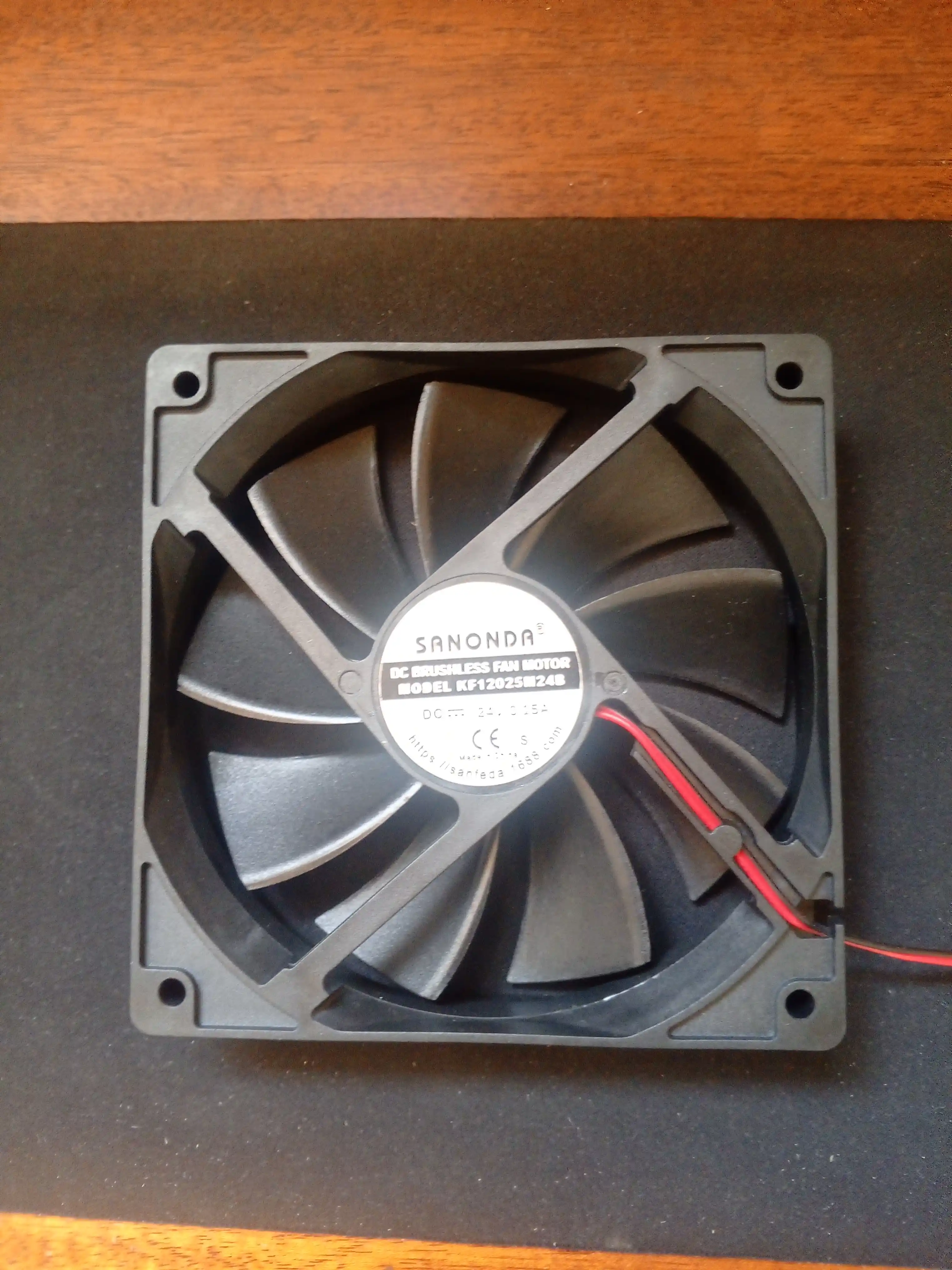 SANONDA  sovutish ventilyatori 120×120×25 mm, 24V DC, 0.15A, cho‘tkasiz motor, 2-pin