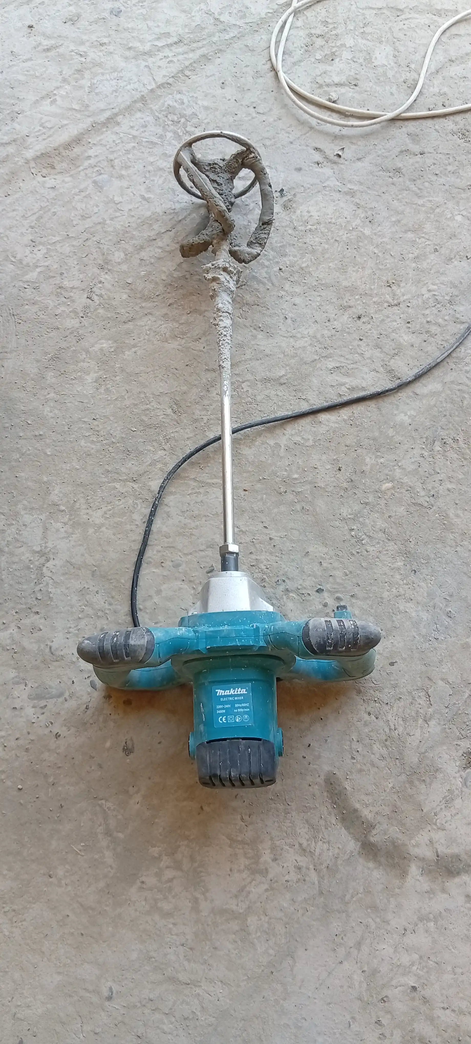 Qurilish elektr mikser, quvvati 2600 Vt, 6 tezlikda - ikki dastali