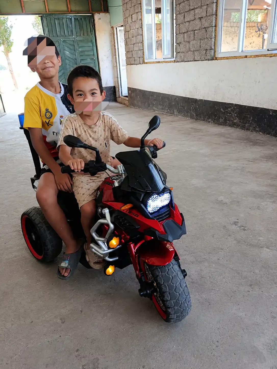 Katta bolalar mototsikli, 4 yoshdan 12 yoshgacha