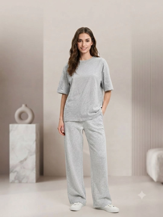 Летняя двойка в спортивном стиле oversize для женщин — Набор футболки и брюк