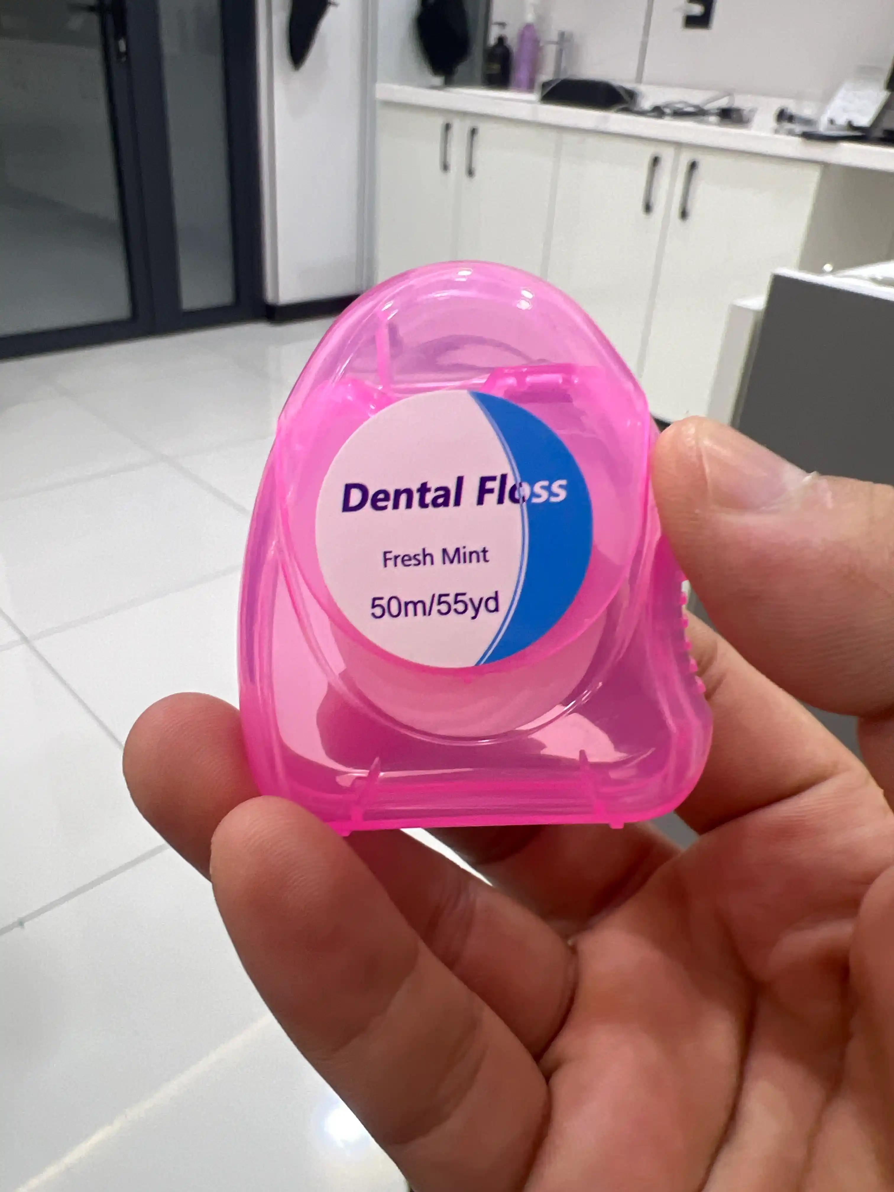 Зубная нить Dental floss, вощеная, мятная, уход за полостью рта, 50 м