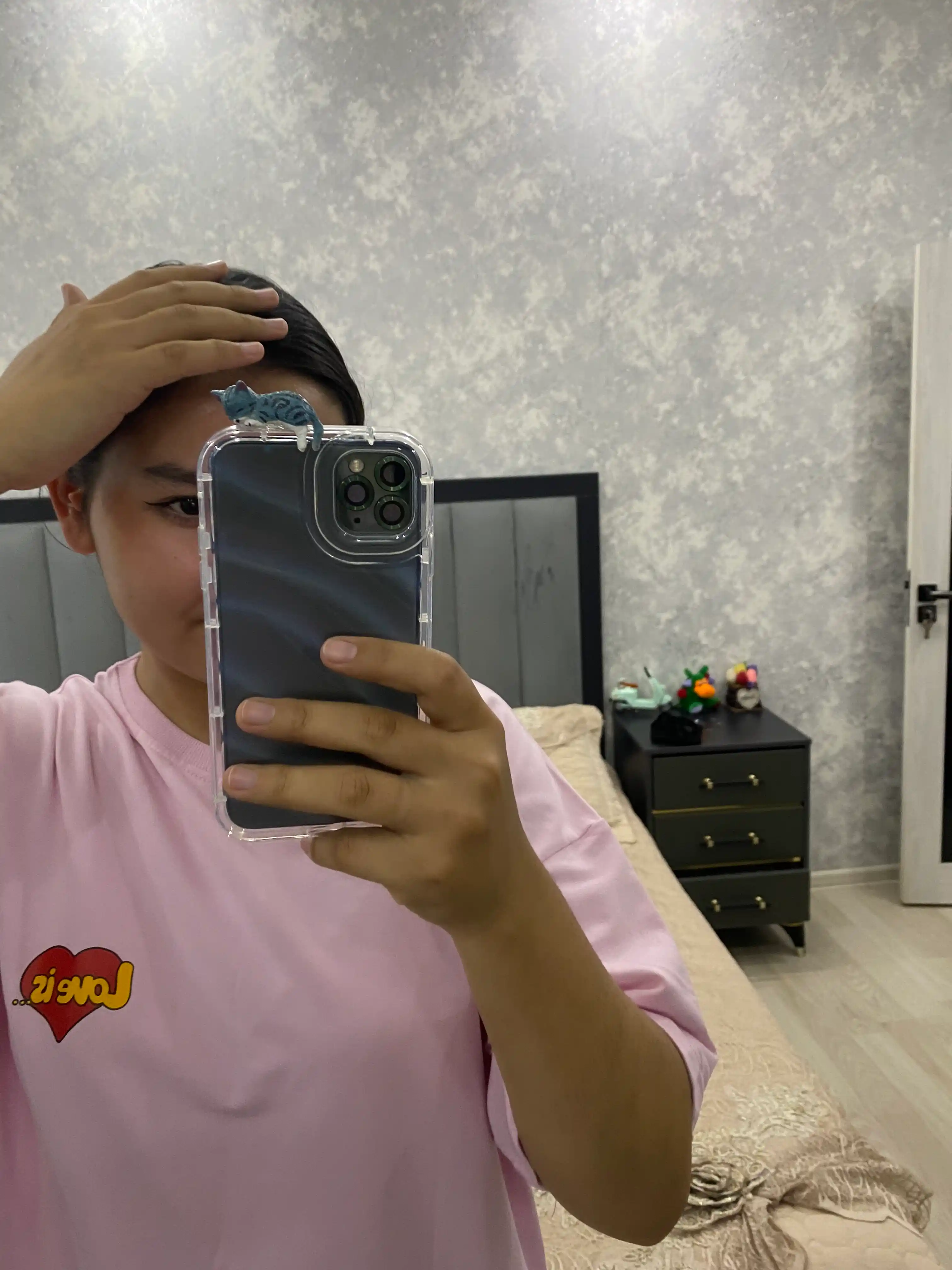 Telefon uchun ilgak Yopishqoq mushukchalar, 1 ta tasodifiy o‘yinchoq