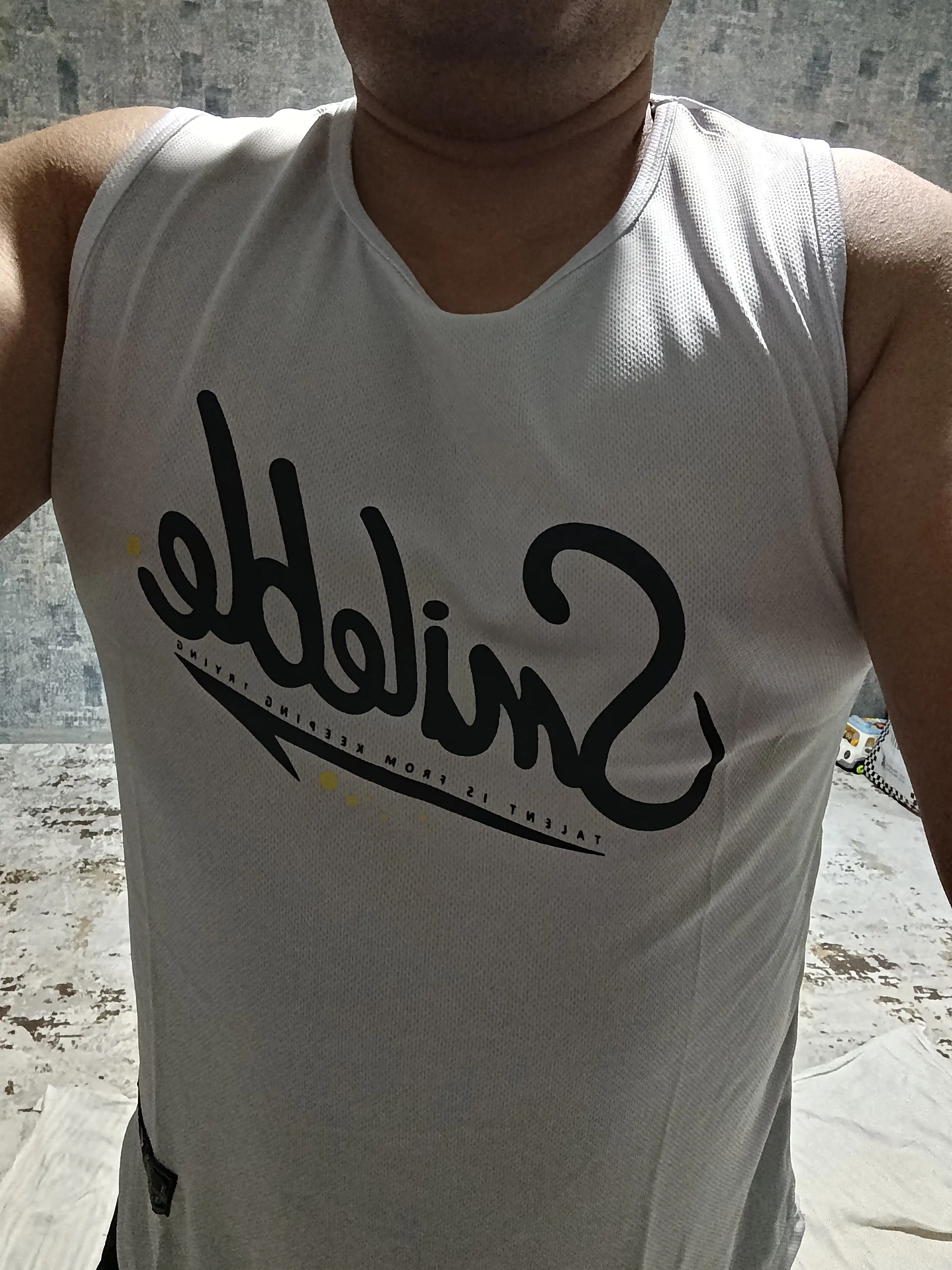 Erkaklar uchun sport maykasi Smilebe, nafas oladigan oq, L–4XL o‘lchamlar