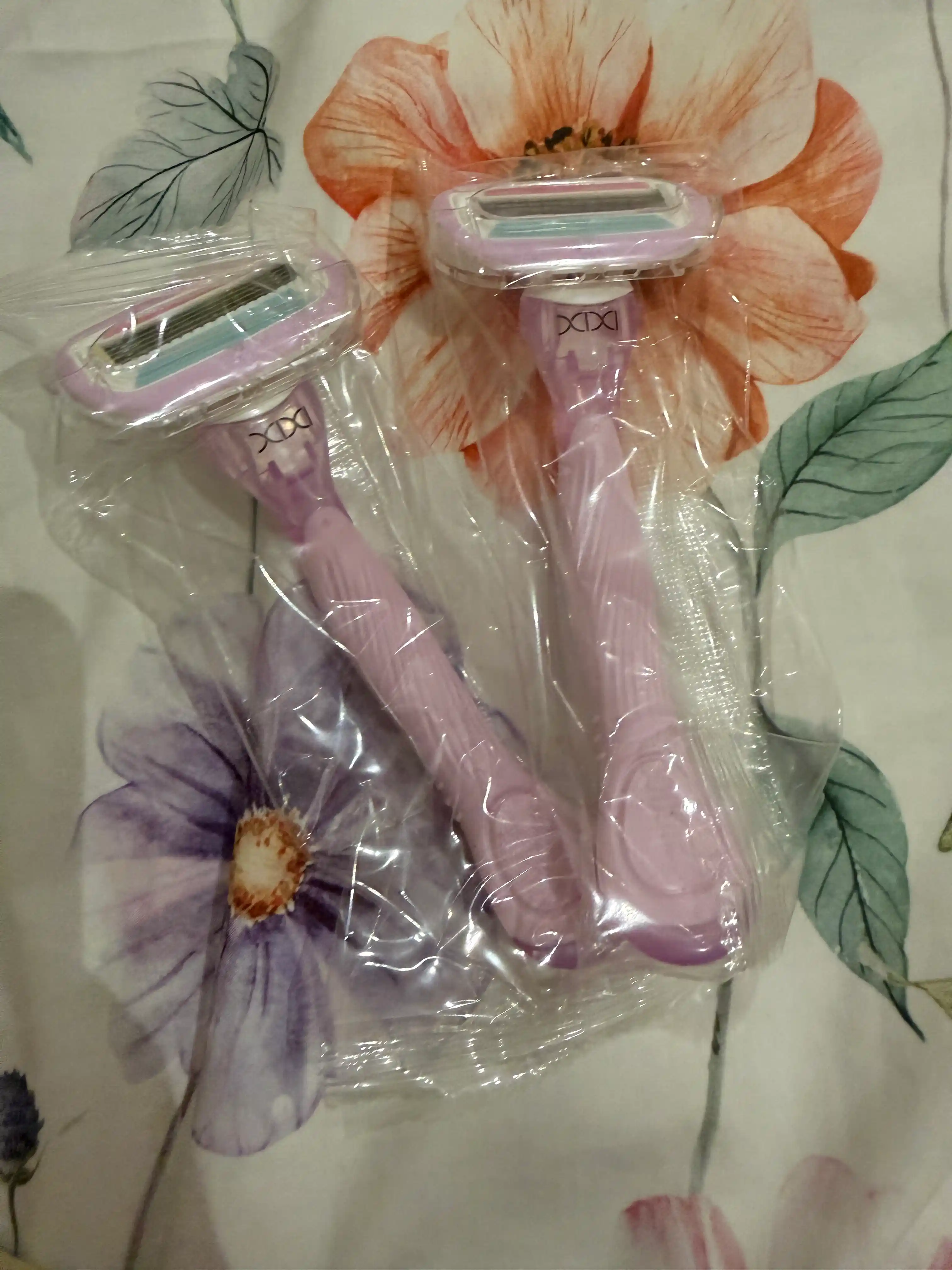 Qayta foydalanish mumkin bo'lgan ayollar ustarasi, Aloe Vera, 5 pichoqli