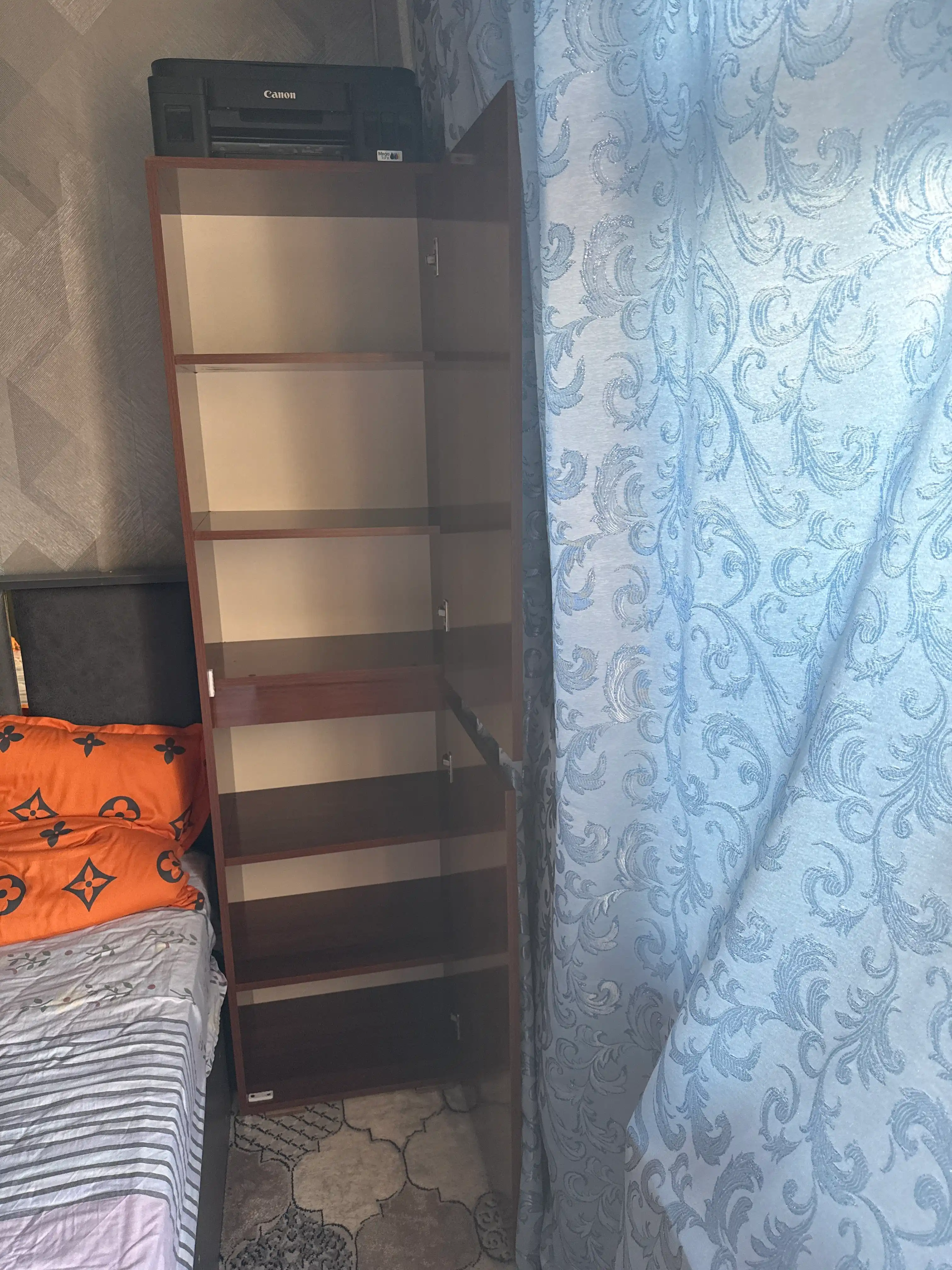 WALL universal shkafi, oshxona va dahliz uchun penali, Rossiya LDSP, tayyor yig‘ilgan