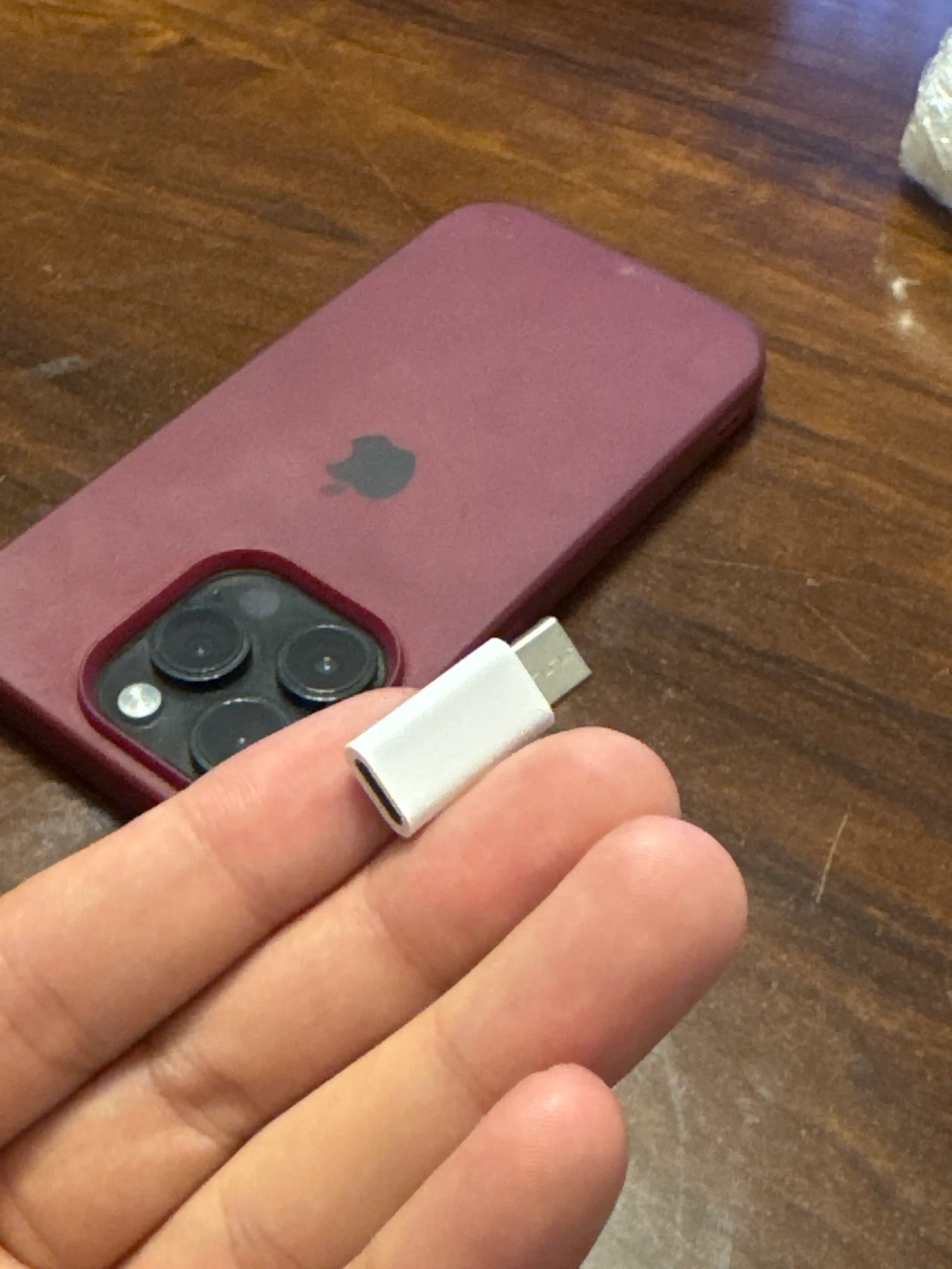Adapter, zaryadlash va ma’lumot uzatish uchun USB, Type-C, Lightning o‘tkazgich