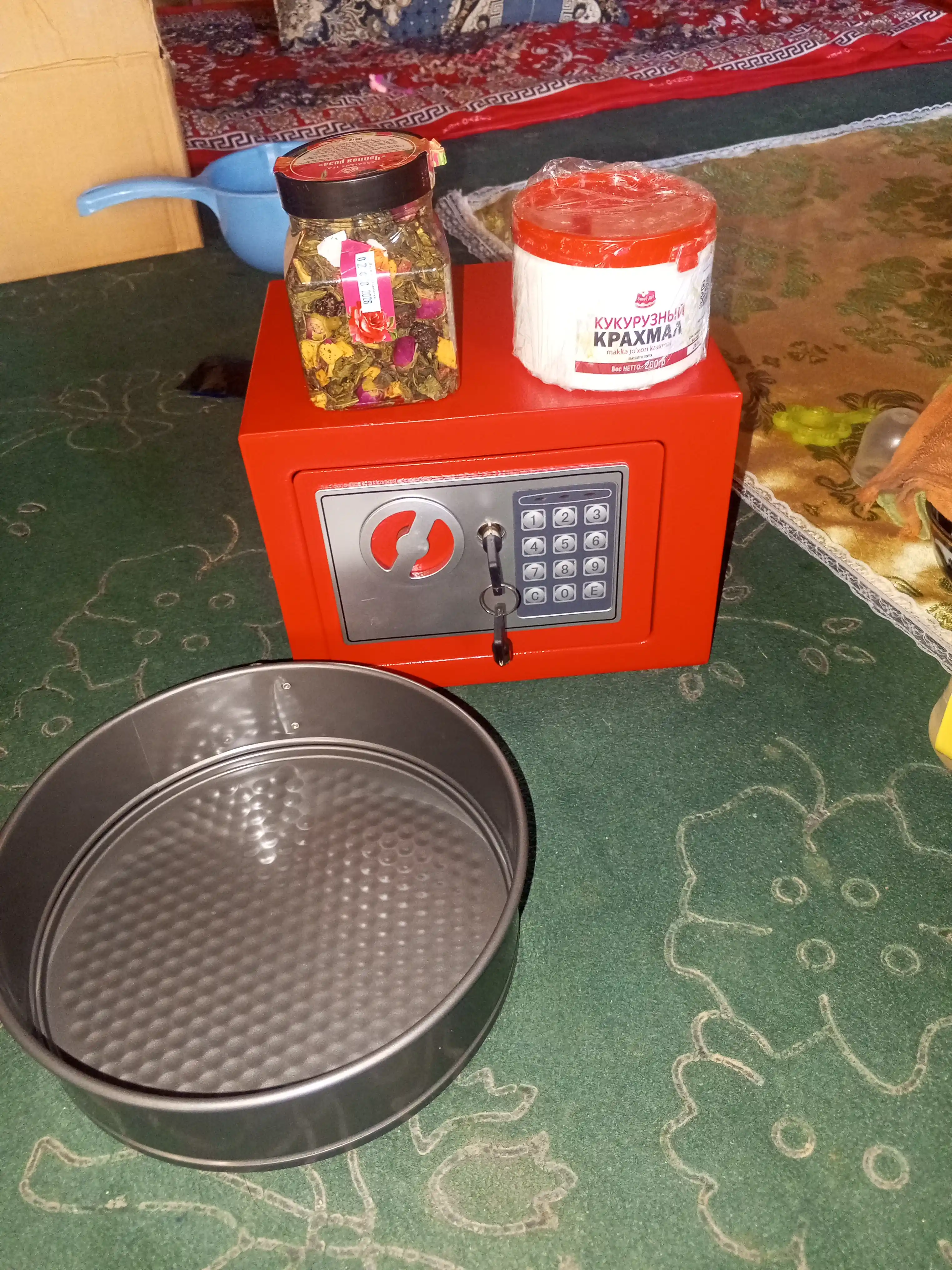 Mini seyf uy va ofis uchun, elektron zamok va kaliti bilan 23x17x17