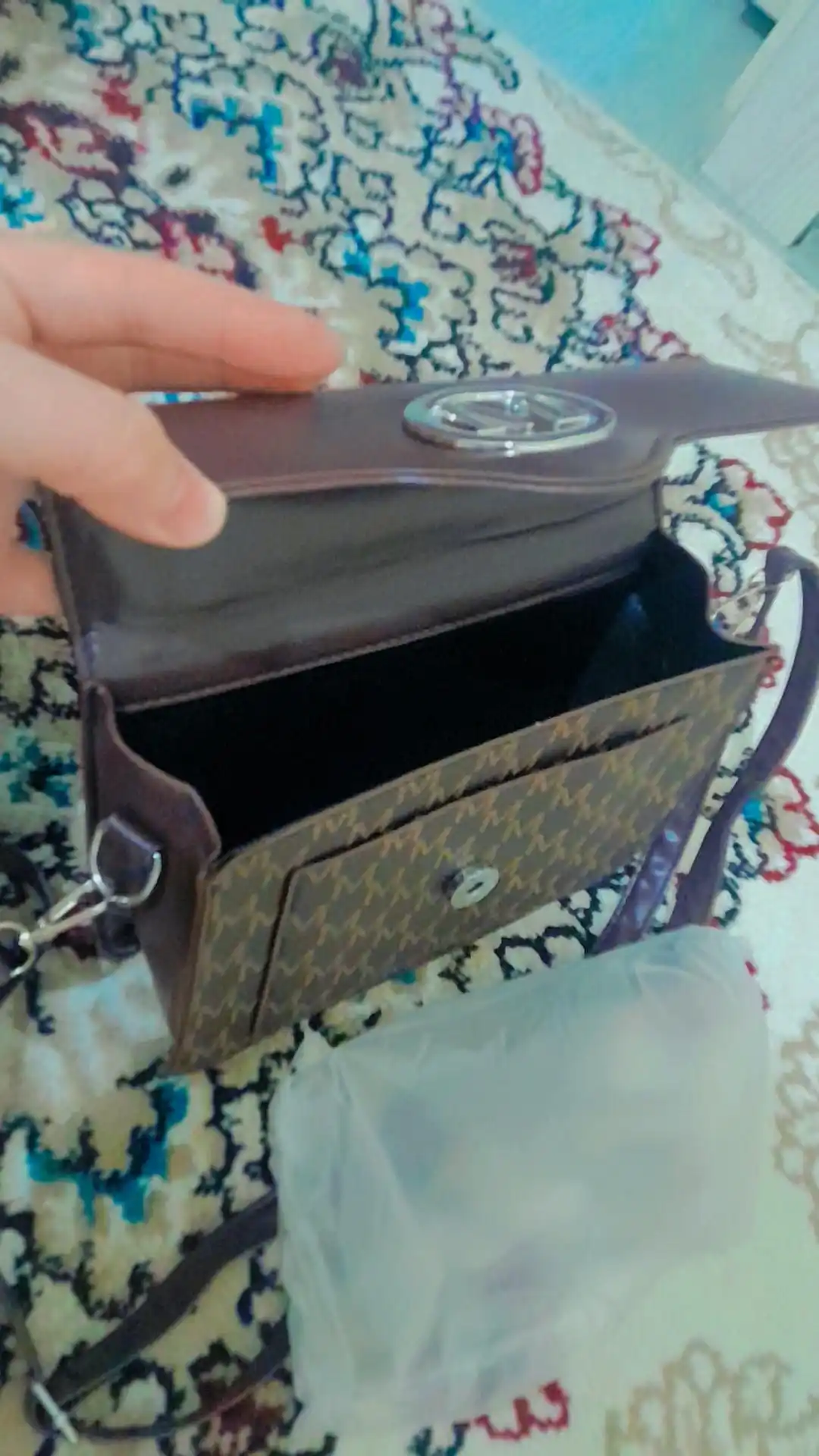Женская сумка, через плечо и в руку, из эко кожи, классическая, черная