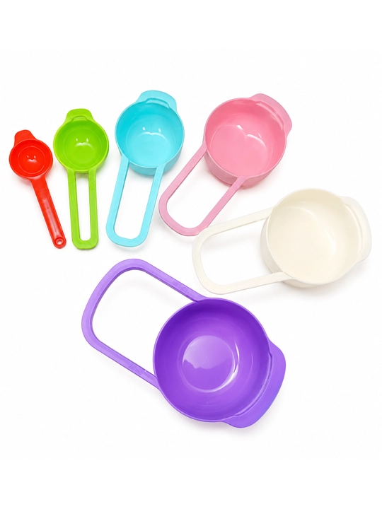 Plastik o'lchov qoshiqlari, oshxona va pishiriqlar uchun