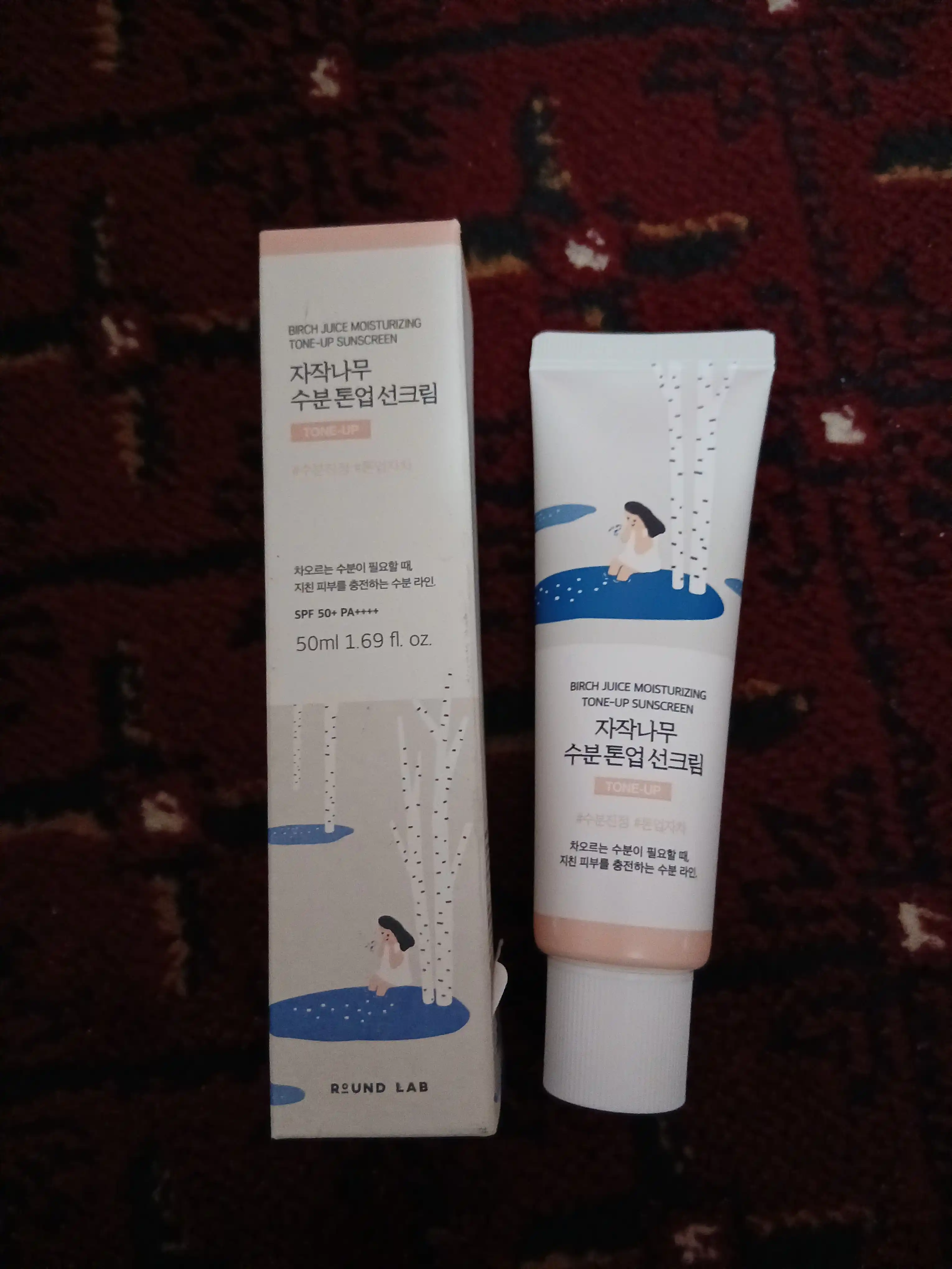 Quyoshdan himoya kremi va spreylari  Round Lab Sunscreen SPF50+ PA++++