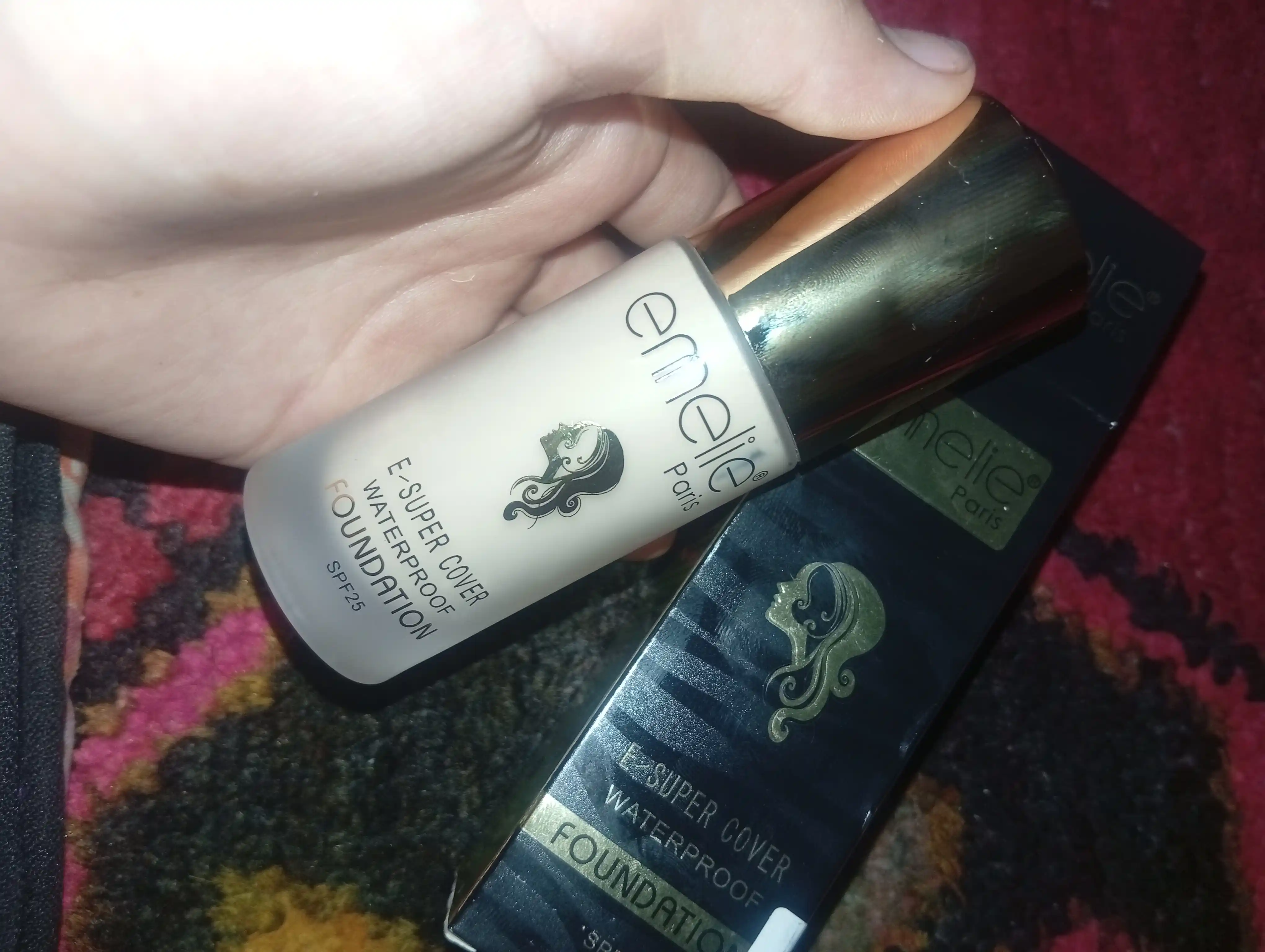 Tonal krem, Emelie, SPF 25 yuz bazasi, namlovchi, mat ohang, 45 ml