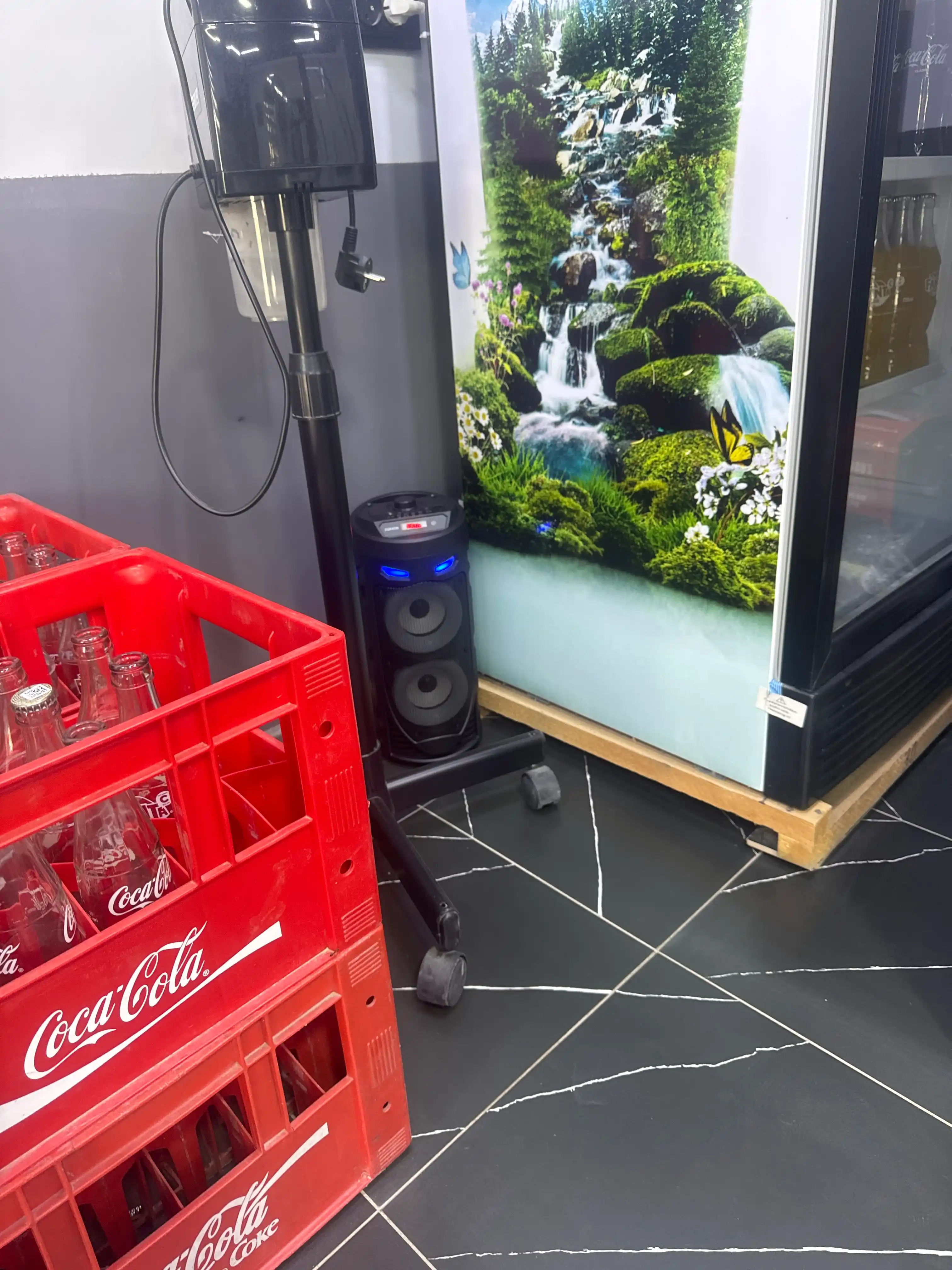 Katta Bluetooth simsiz kolonka, karaoke, RGB yoritish, mikrofon va pult bilan