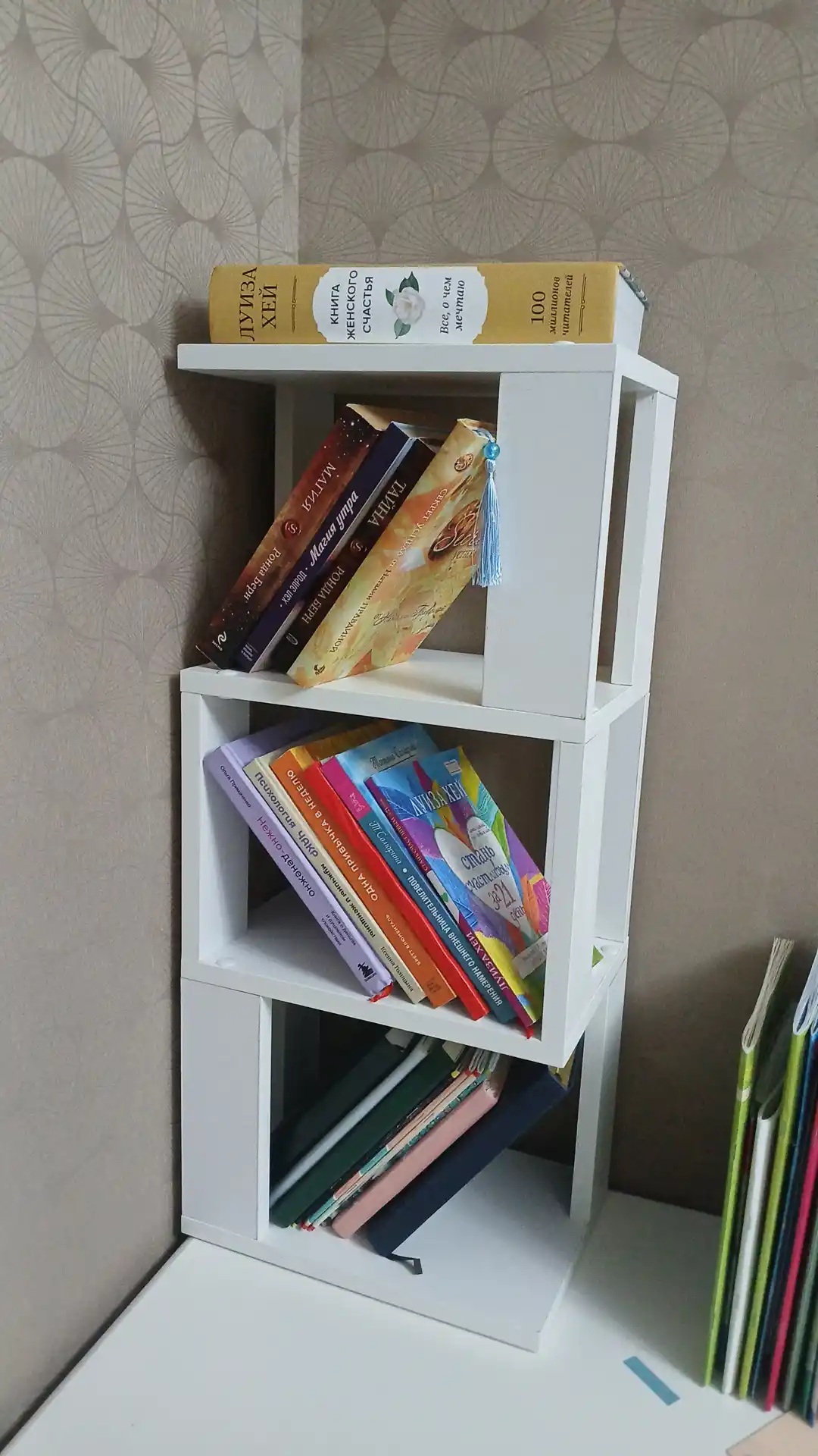 Devor tokchasi, etajerka, osma, yig‘ma, kitob, mehmonxona uchun, o‘yinchoqlar uchun