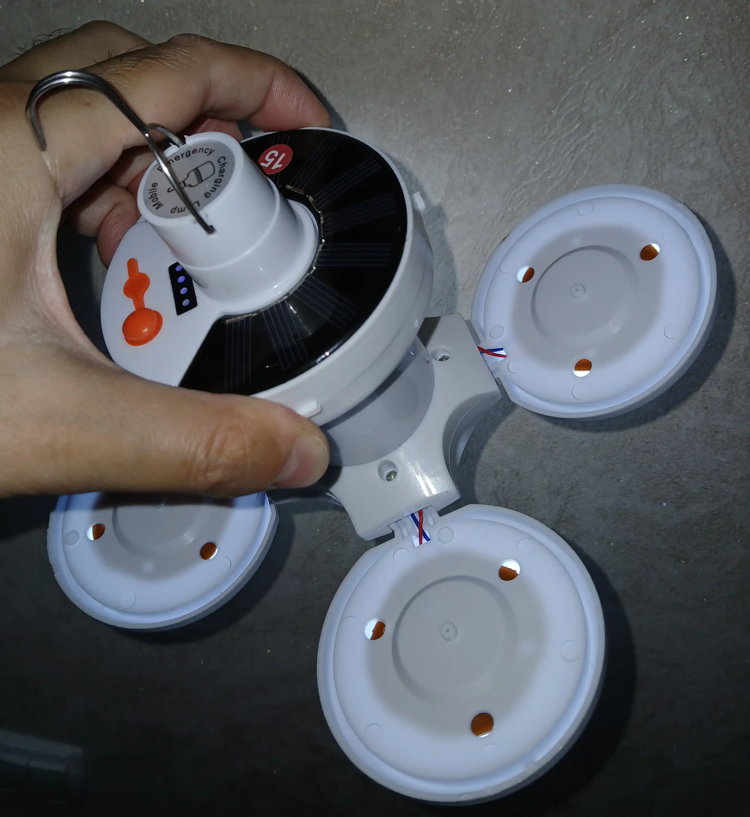 Quyoshli LED lampa, buklanadigan, 5 rejim, USB zaryad, ilgak bilan, kamping va uy uchun