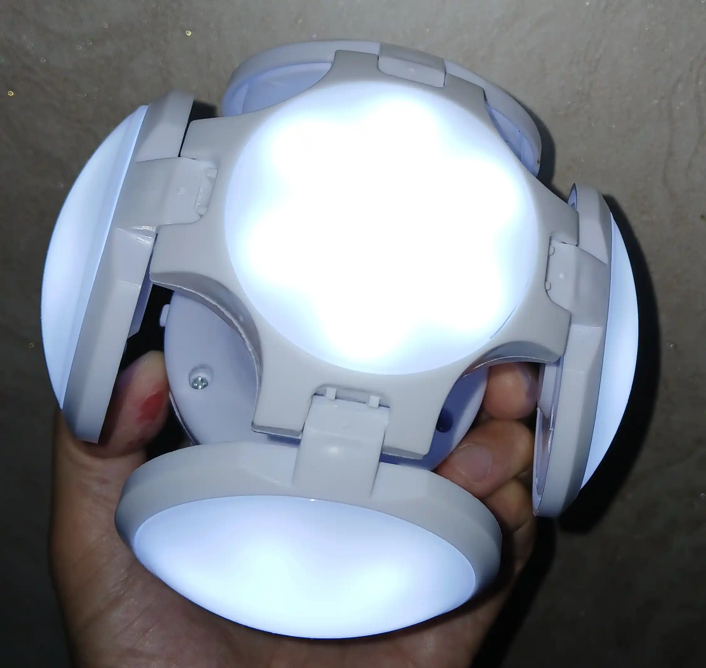 Quyoshli LED lampa, buklanadigan, 5 rejim, USB zaryad, ilgak bilan, kamping va uy uchun
