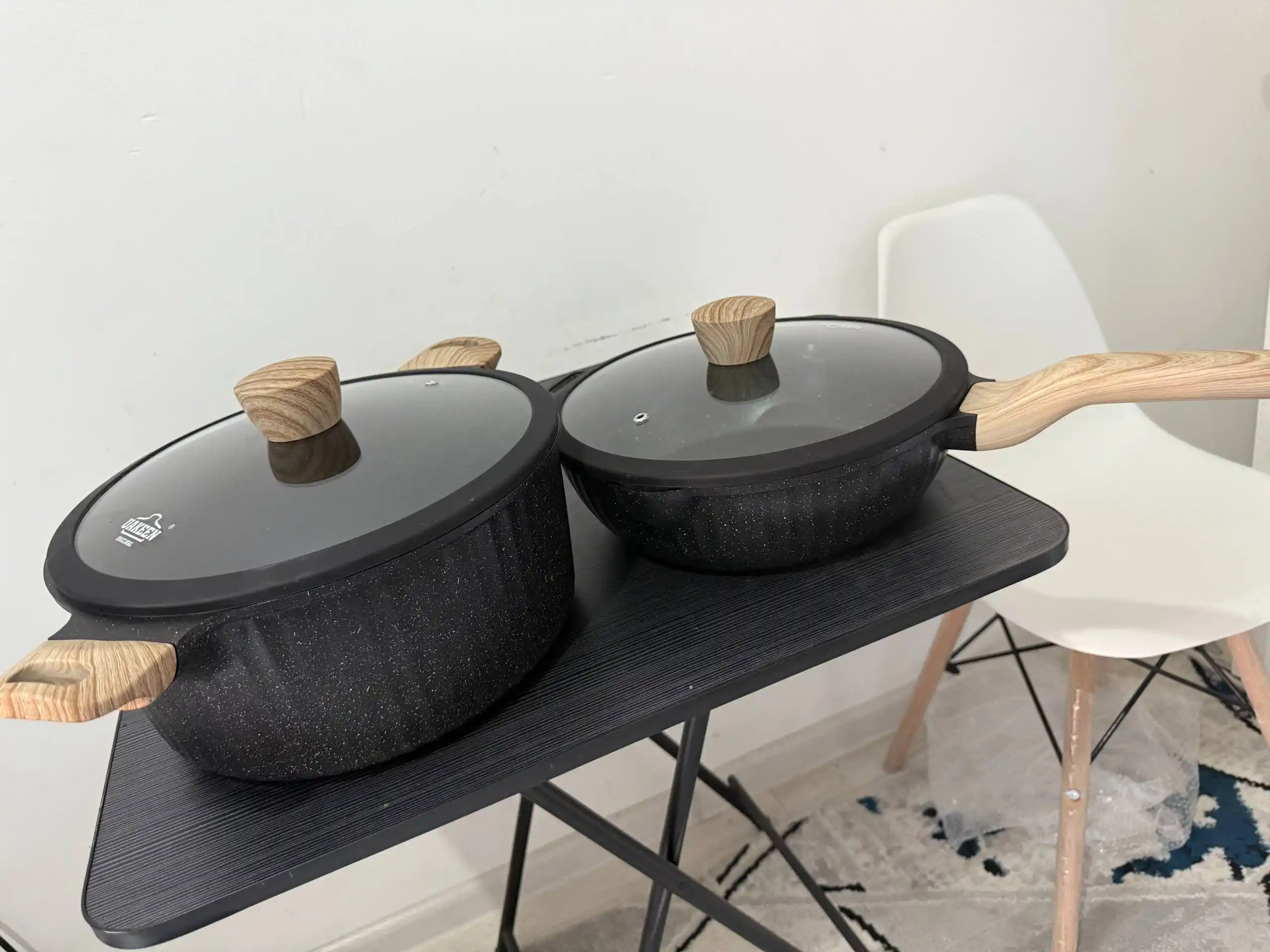 Premium granit qozonlari, yopishmaydigan qoplamali va yog‘och tutqichli