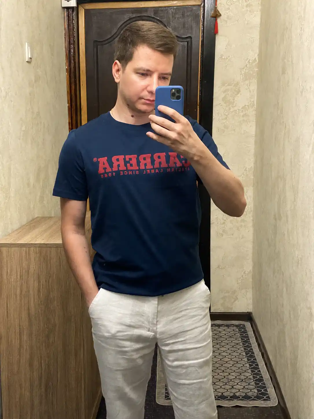 Erkaklar futbolkasi Carrera Jeans dumaloq yoqali, 100% paxta, Italiya