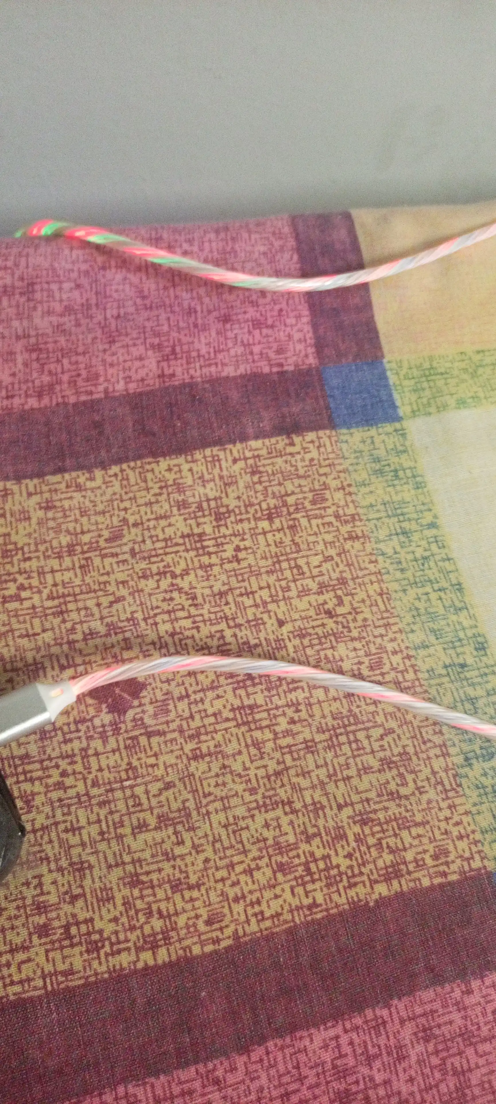 Tez zaryadlanuvchi USB Type-C yonadigan USB-type