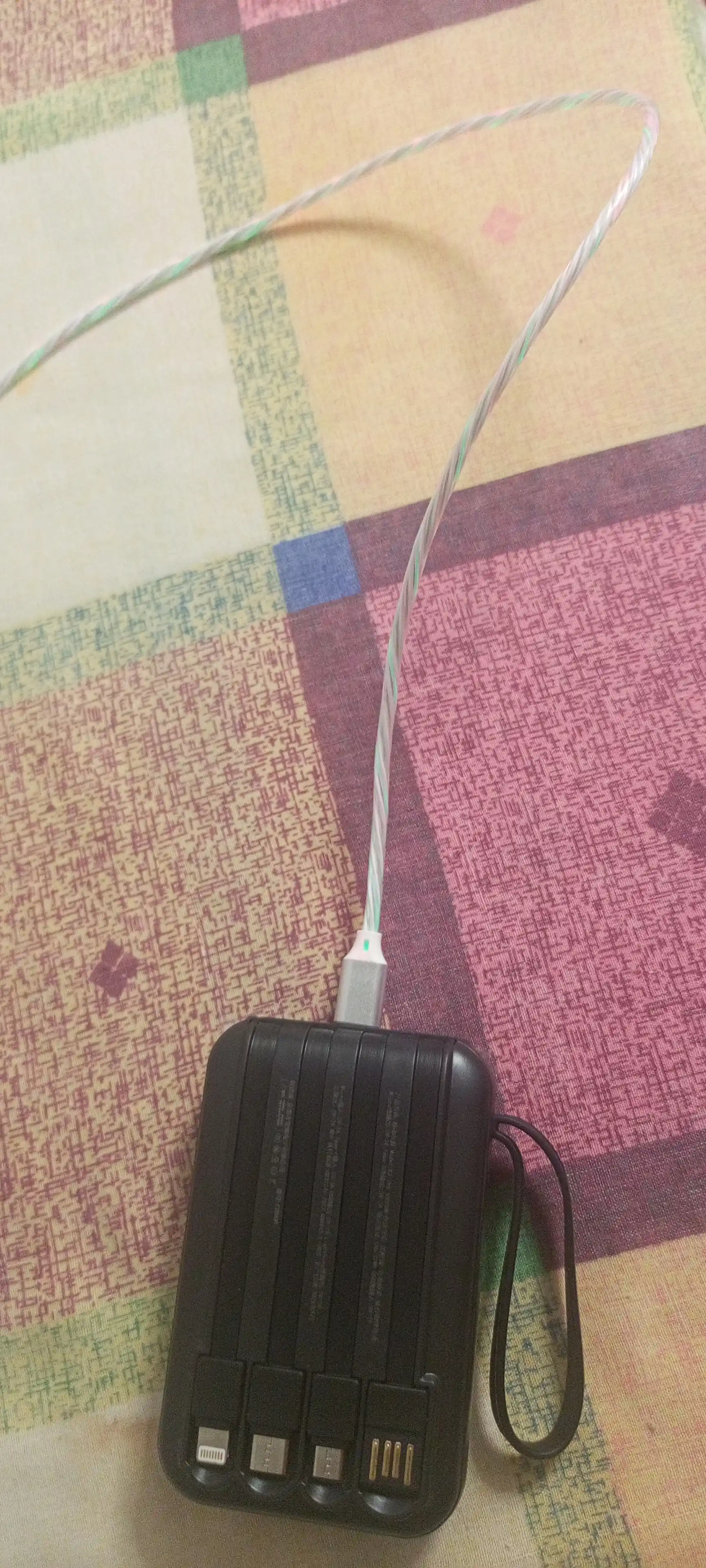 Tez zaryadlanuvchi USB Type-C yonadigan USB-type