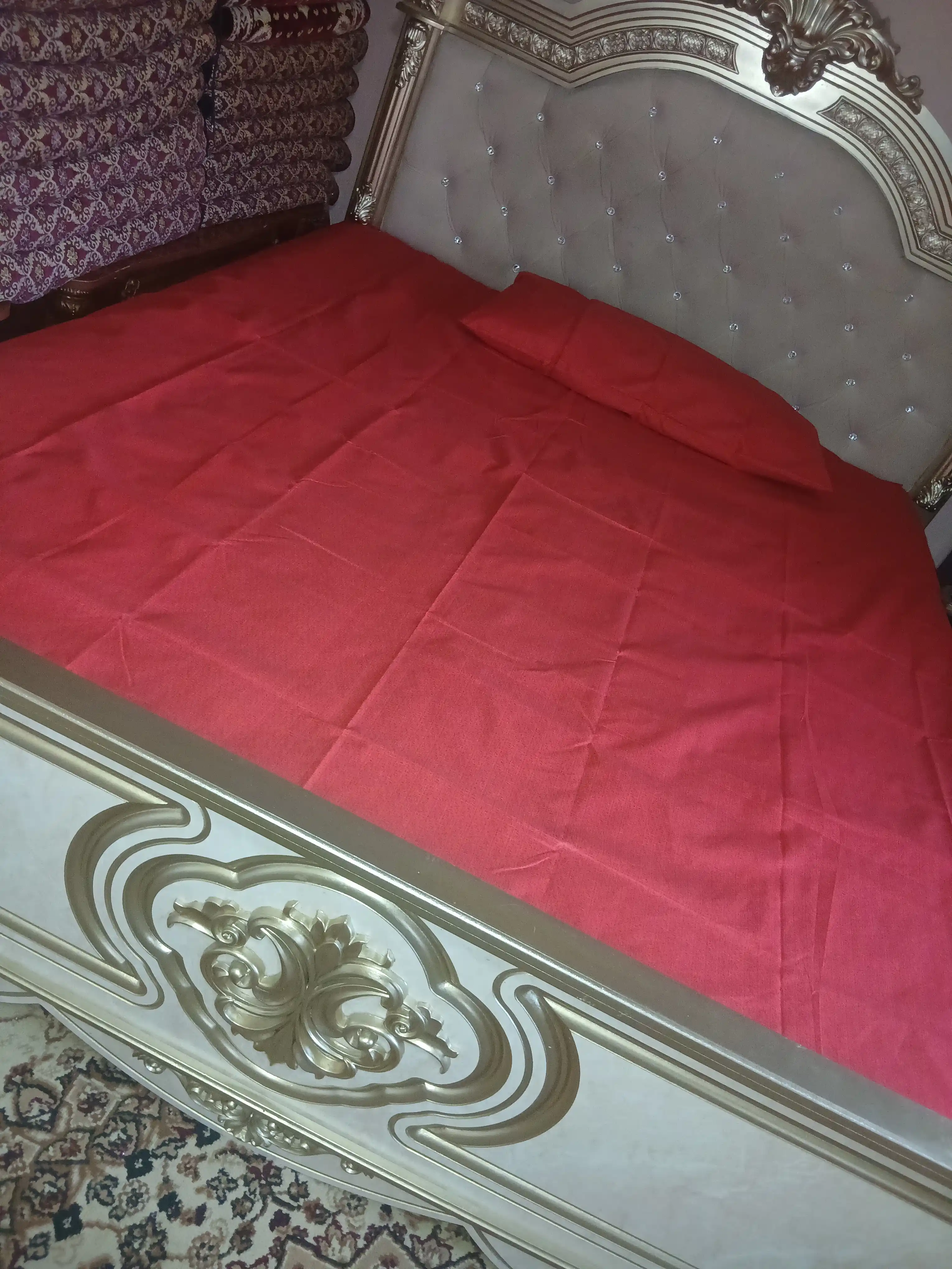 Yotoq to‘plami, ikki kishilik, 220*225, bir kishilik, 220*150, yostiqlar, 70*50