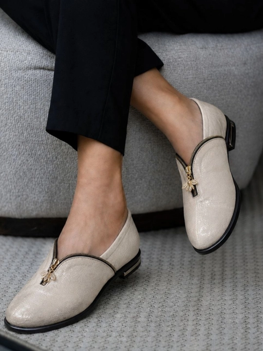 Ayollar uchun tuflilar, laklangan, charm, zamsh, zamokli, 35-40