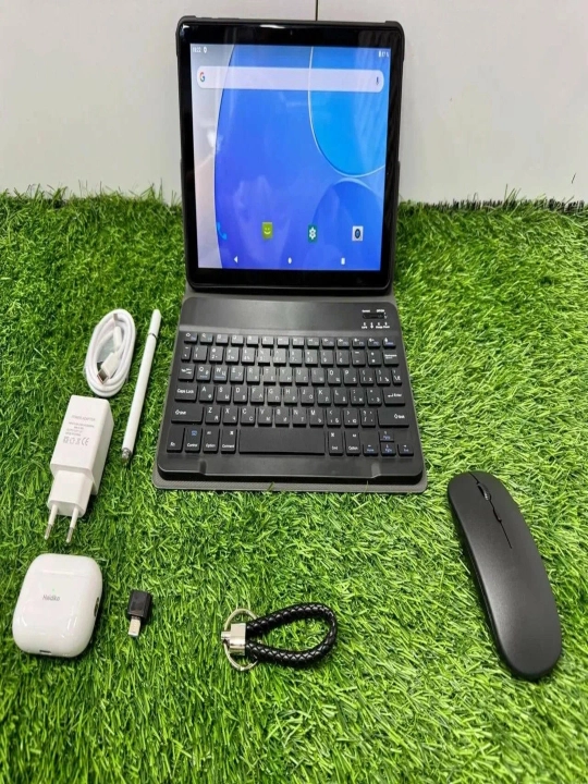 Планшет-ноутбук Haidiko HK17 Pro Max 10.1″, с комплектом: клавиатура, мышь, наушники