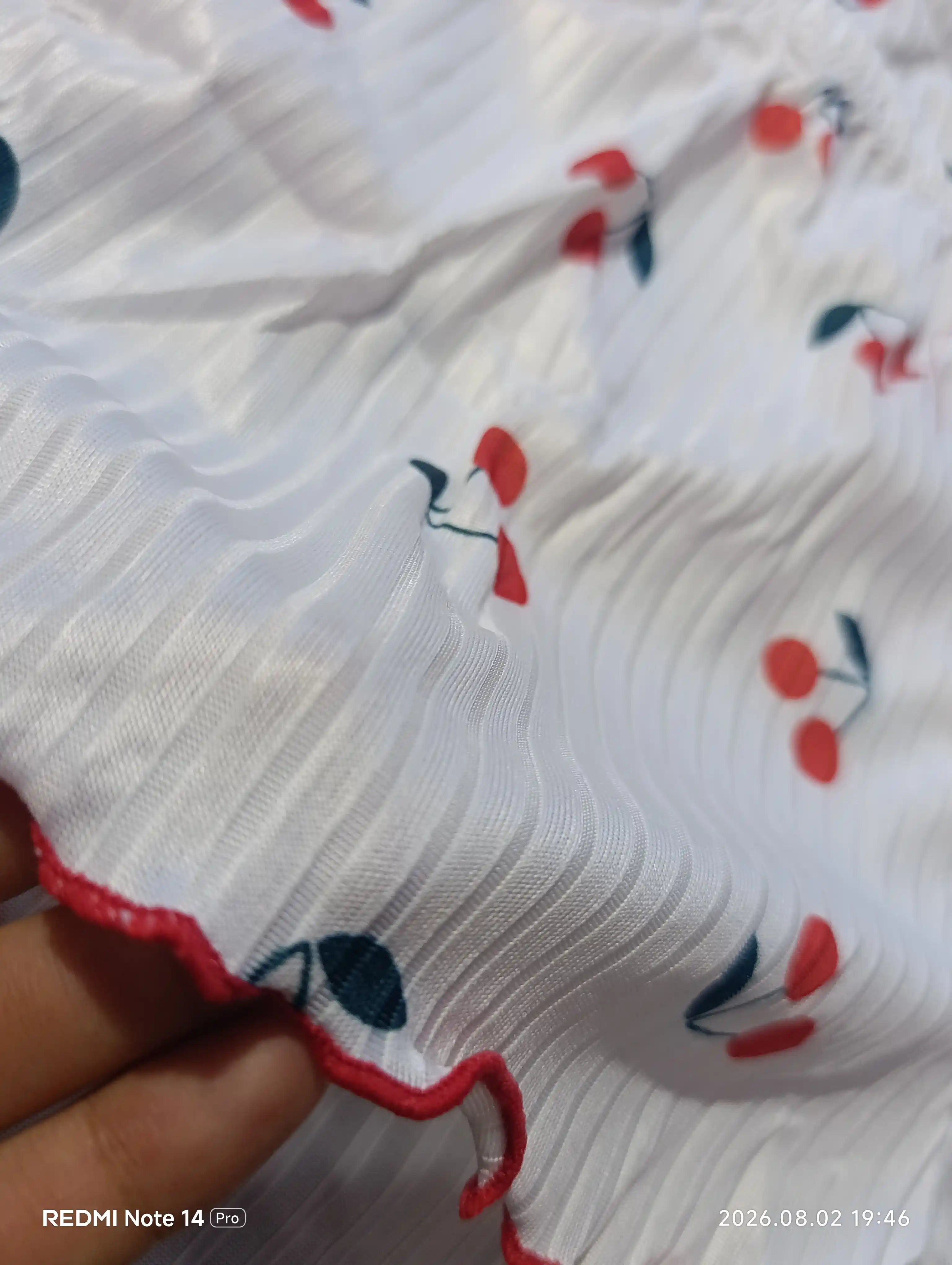 Ayollar pijamasi shortiklar bilan to‘plamda, uy kiyimi, turli o‘lchamlarda