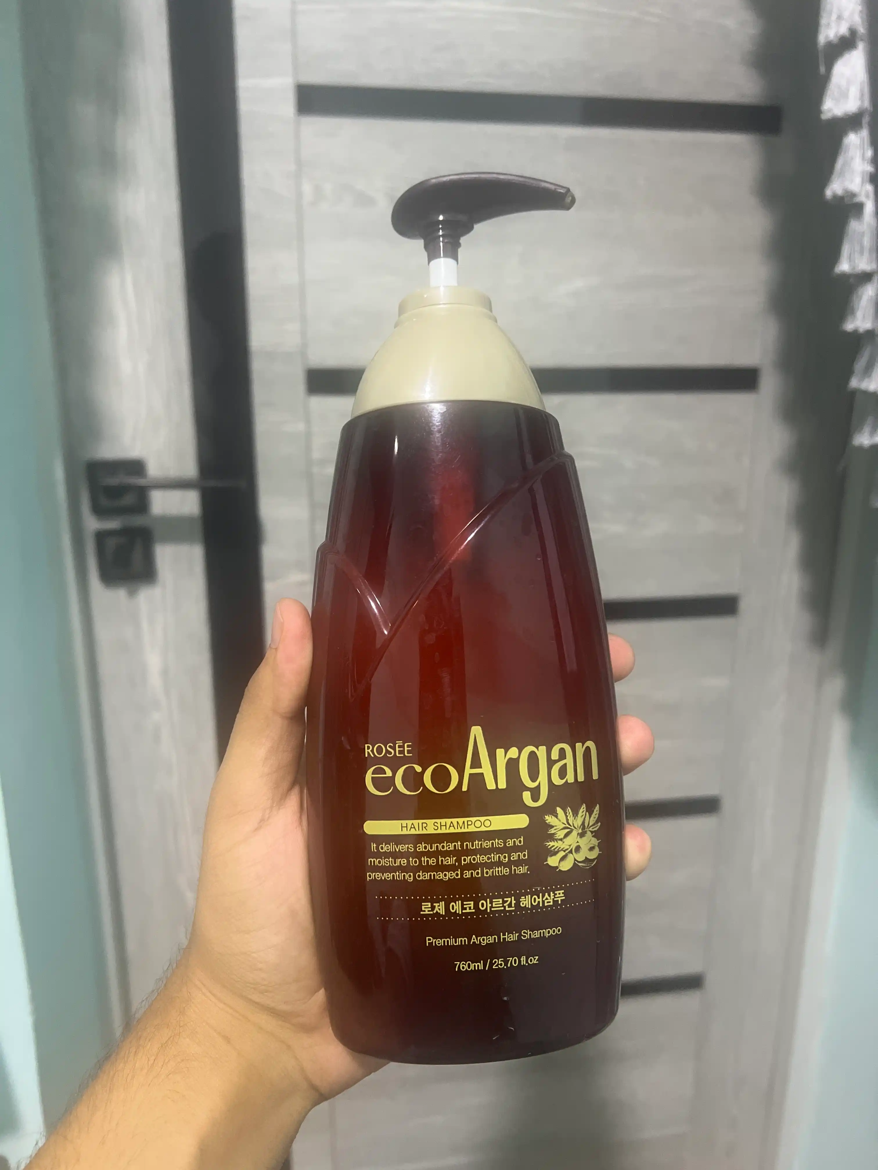 Шампунь для сухих и поврежденных волос Rosee Eco Argan Premium Hair Shampoo 760 мл