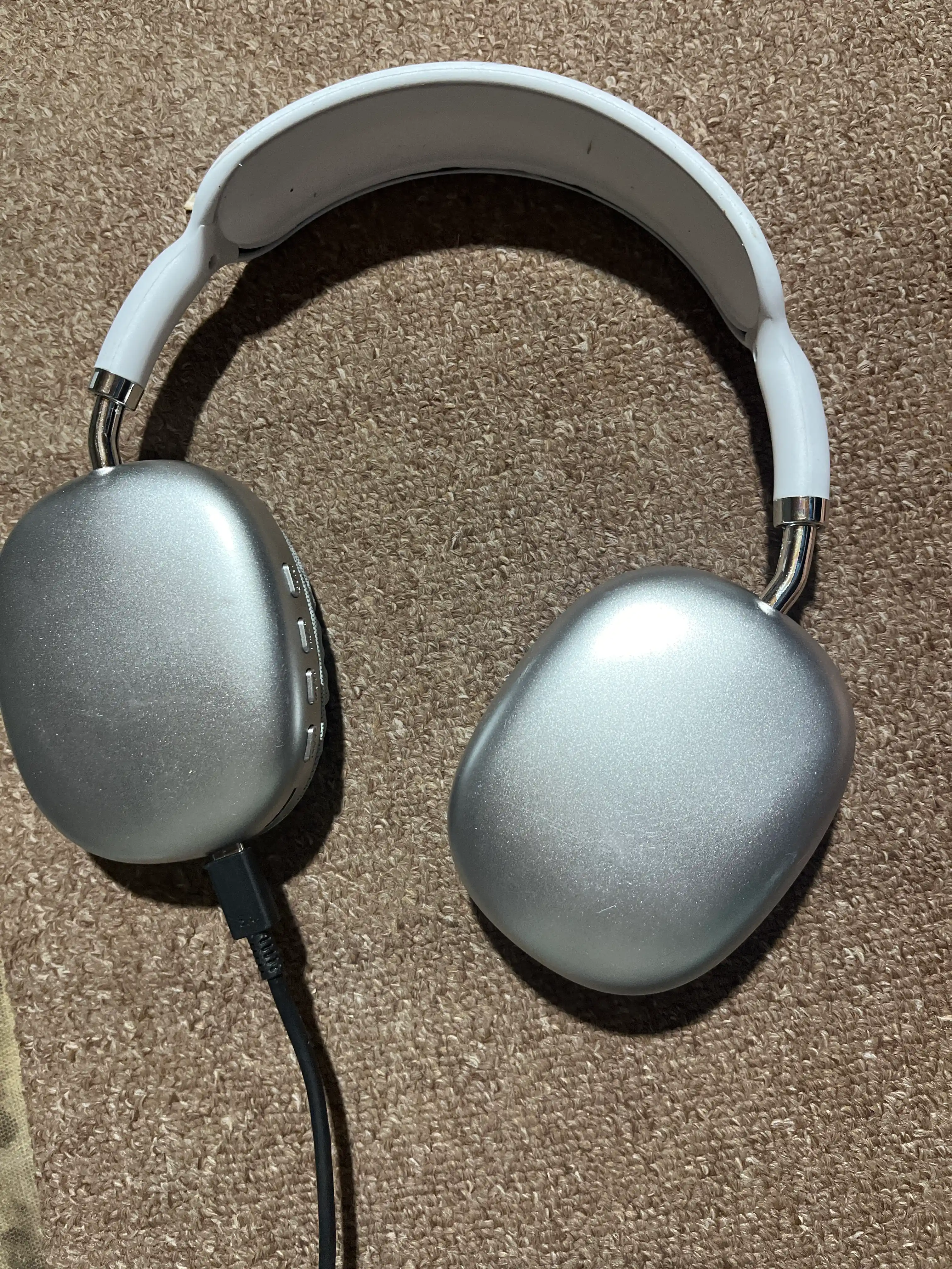 Simsiz Bluetooth quloqchinlar P9, mikrofonli, to'liq o'lchamli